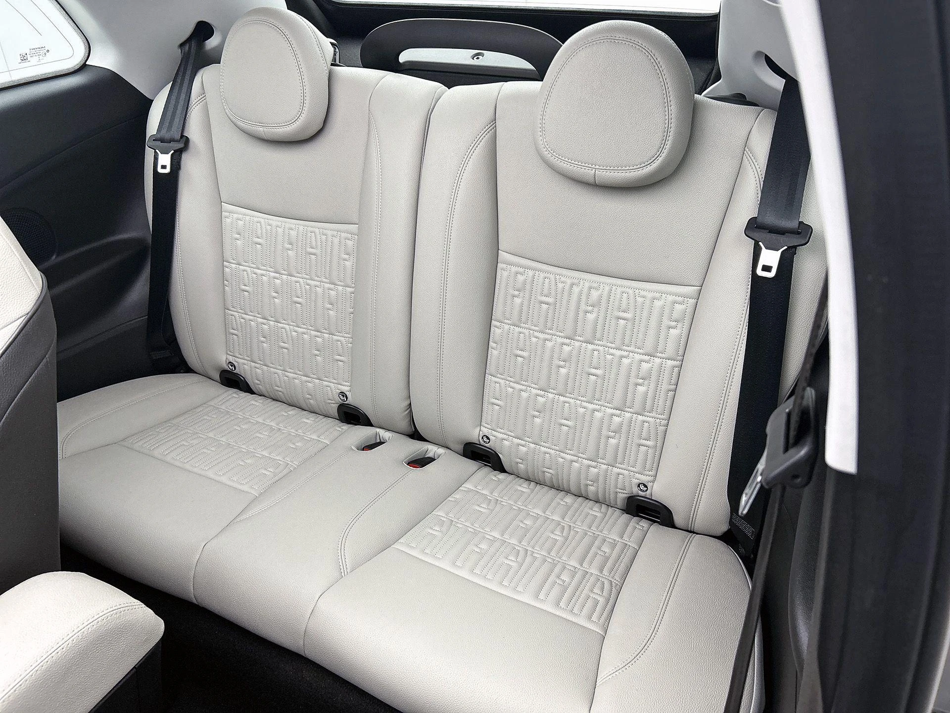 Fiat-500C-image-26