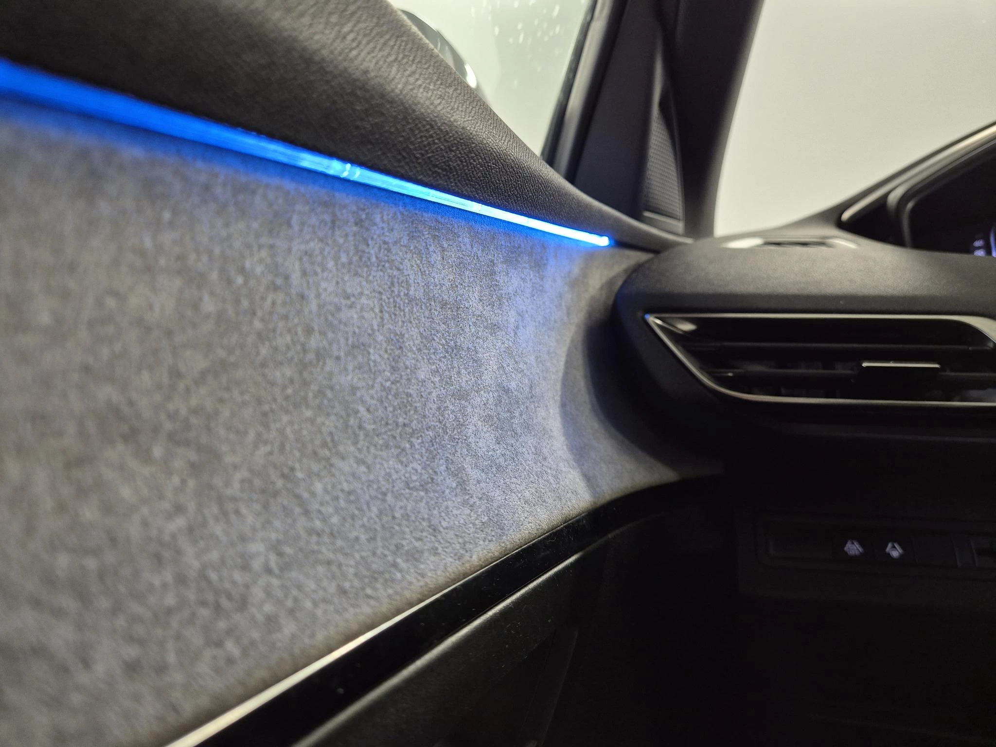 Peugeot 5008 GT 1.2 131PK Mild Hybrid