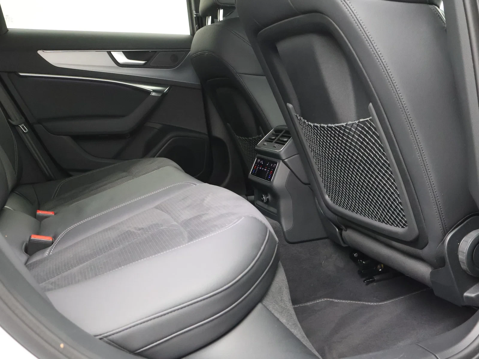 Audi-A6-image-11