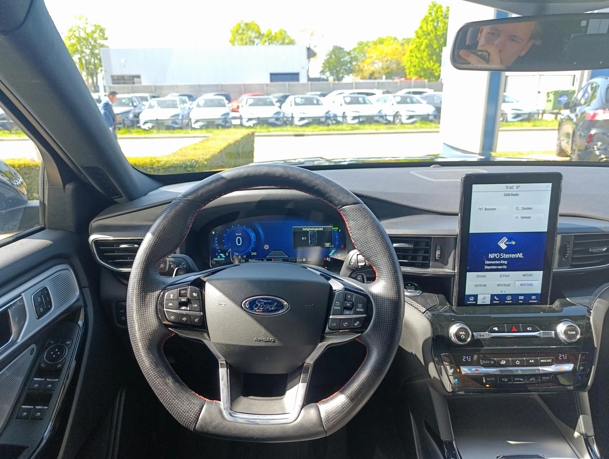 Ford-Explorer-image-17