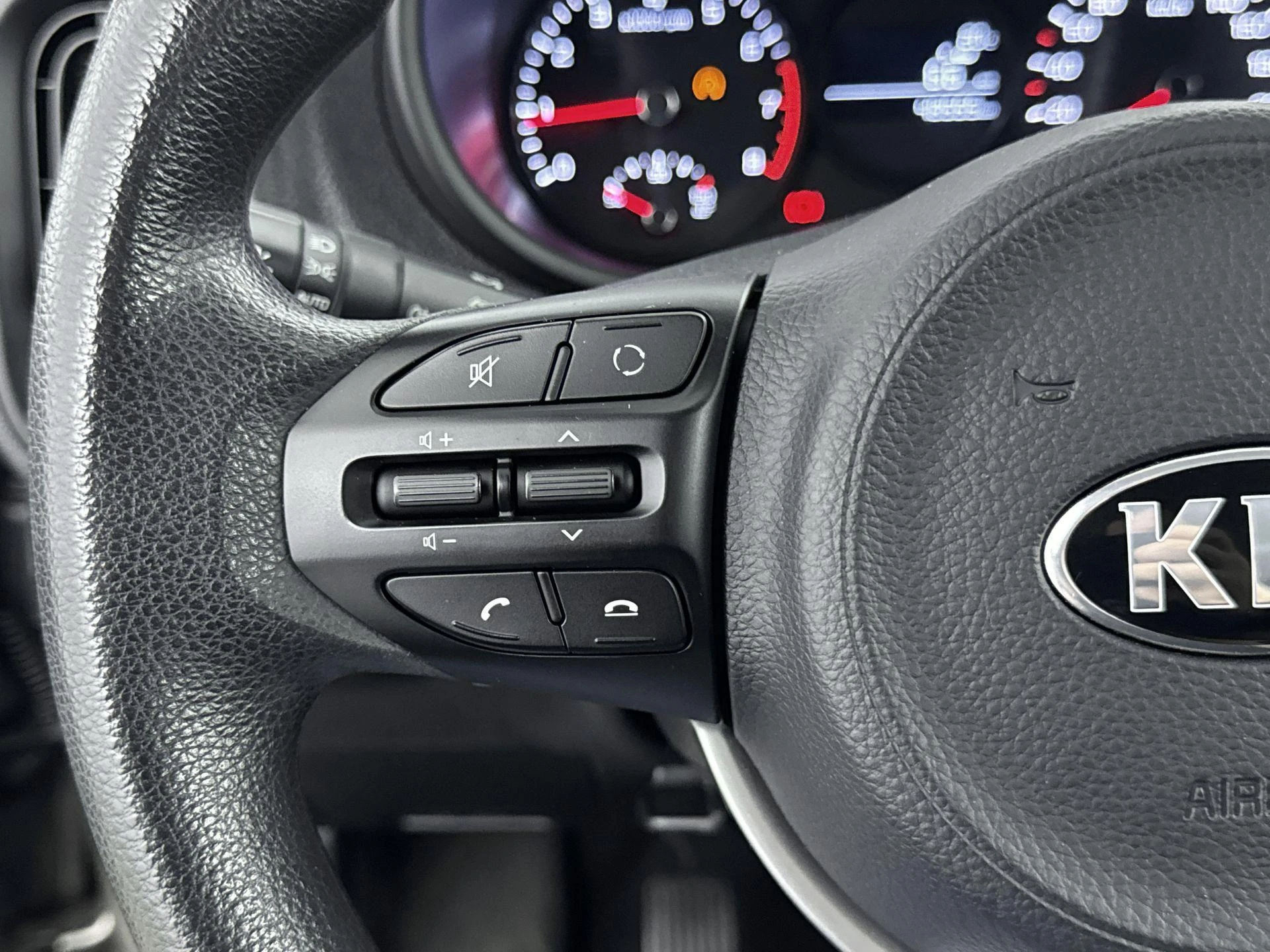 Kia-Picanto-image-14