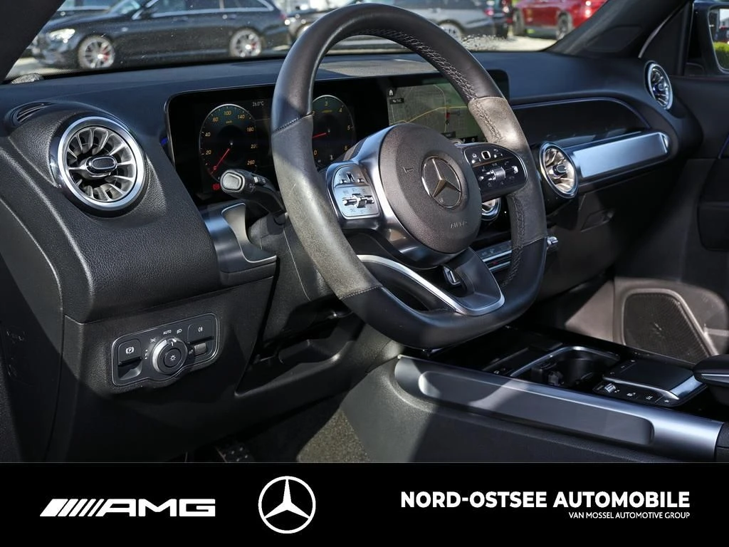 Mercedes-Benz GLB 200 d AMG KAMERA NAVI SOUND NIGHT TEMPOMAT AMG Line