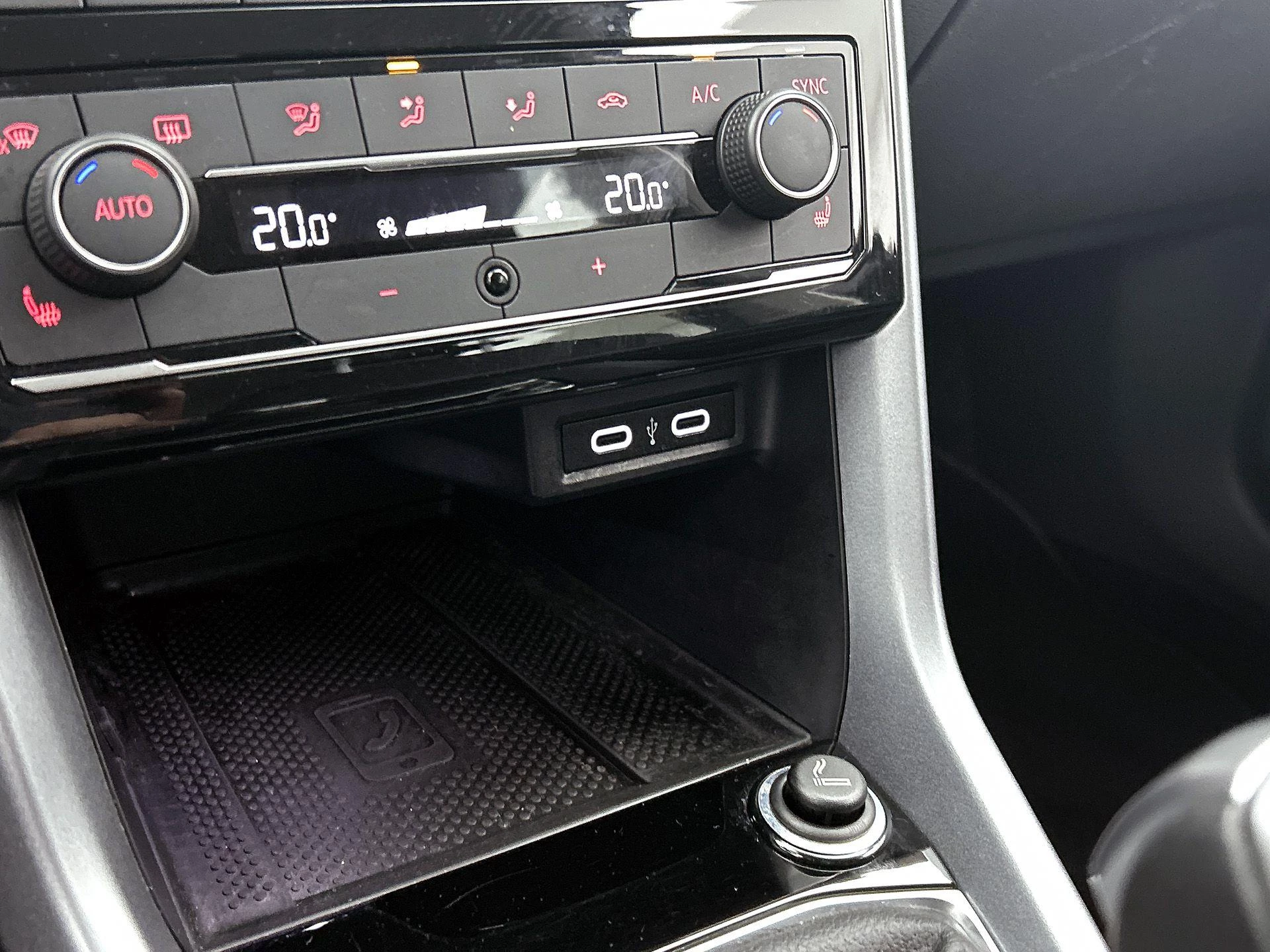 Volkswagen T-Cross 1.0 TSI R-Line