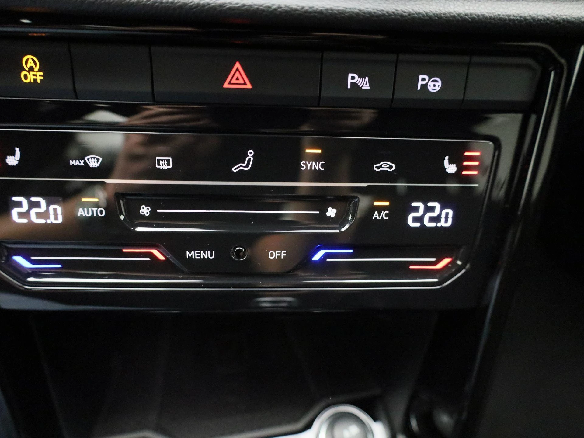 Volkswagen-T-Roc-image-20