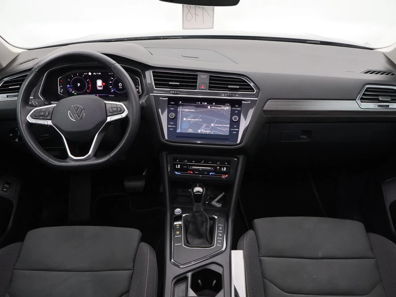 Volkswagen-Tiguan Allspace-image-9