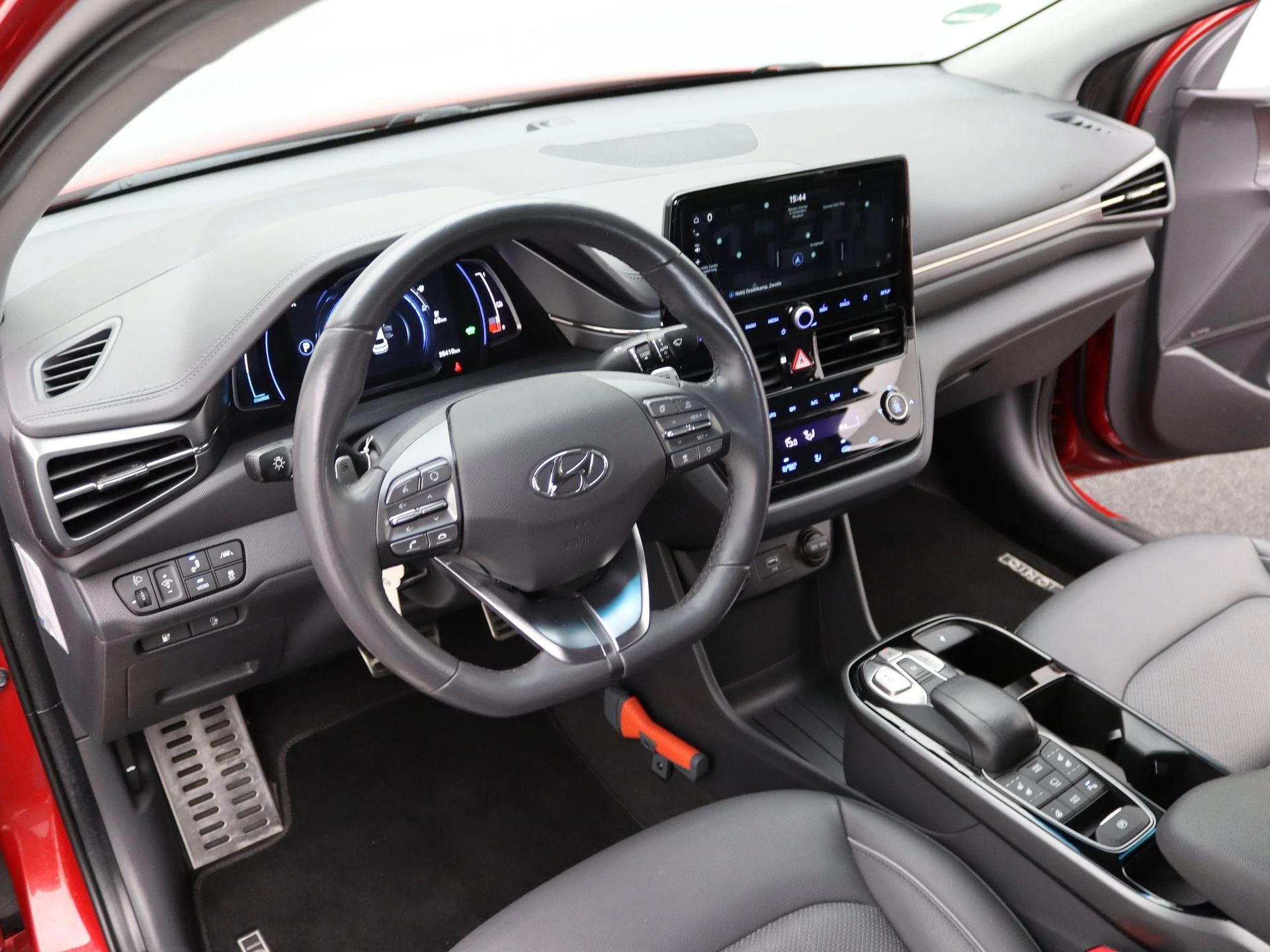 Hyundai-IONIQ-image-31