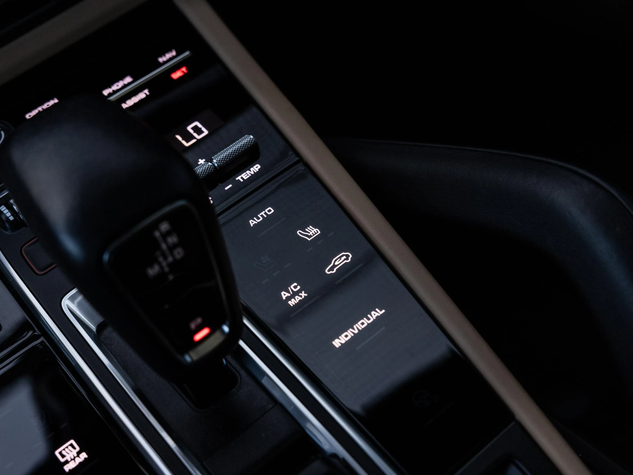 Porsche-Cayenne-image-33