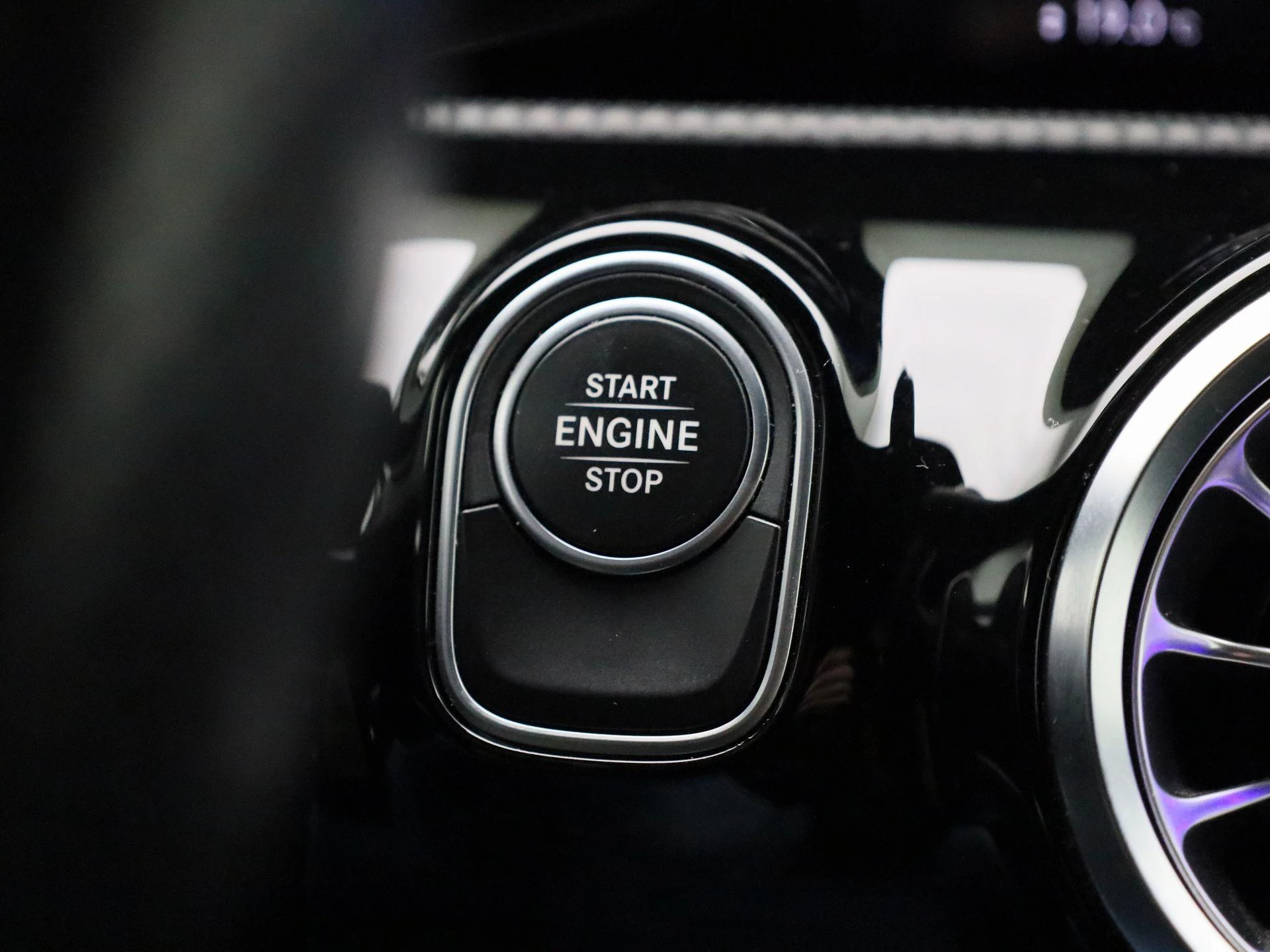 Mercedes-Benz-A-Klasse-image-17