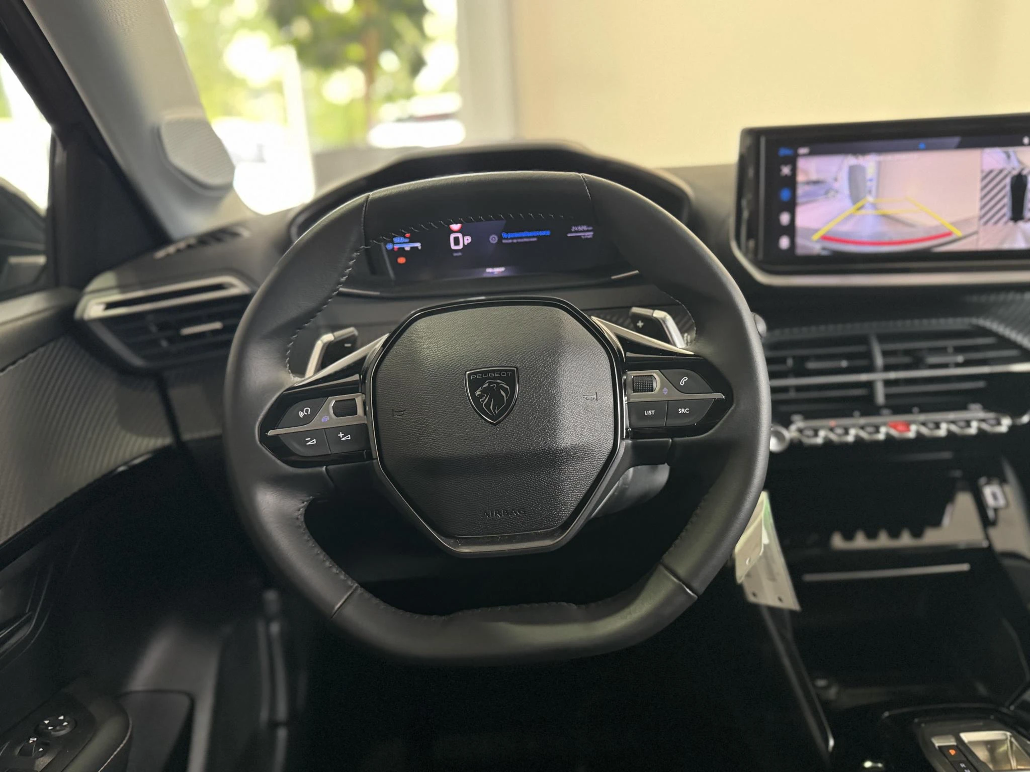Peugeot-208-image-37