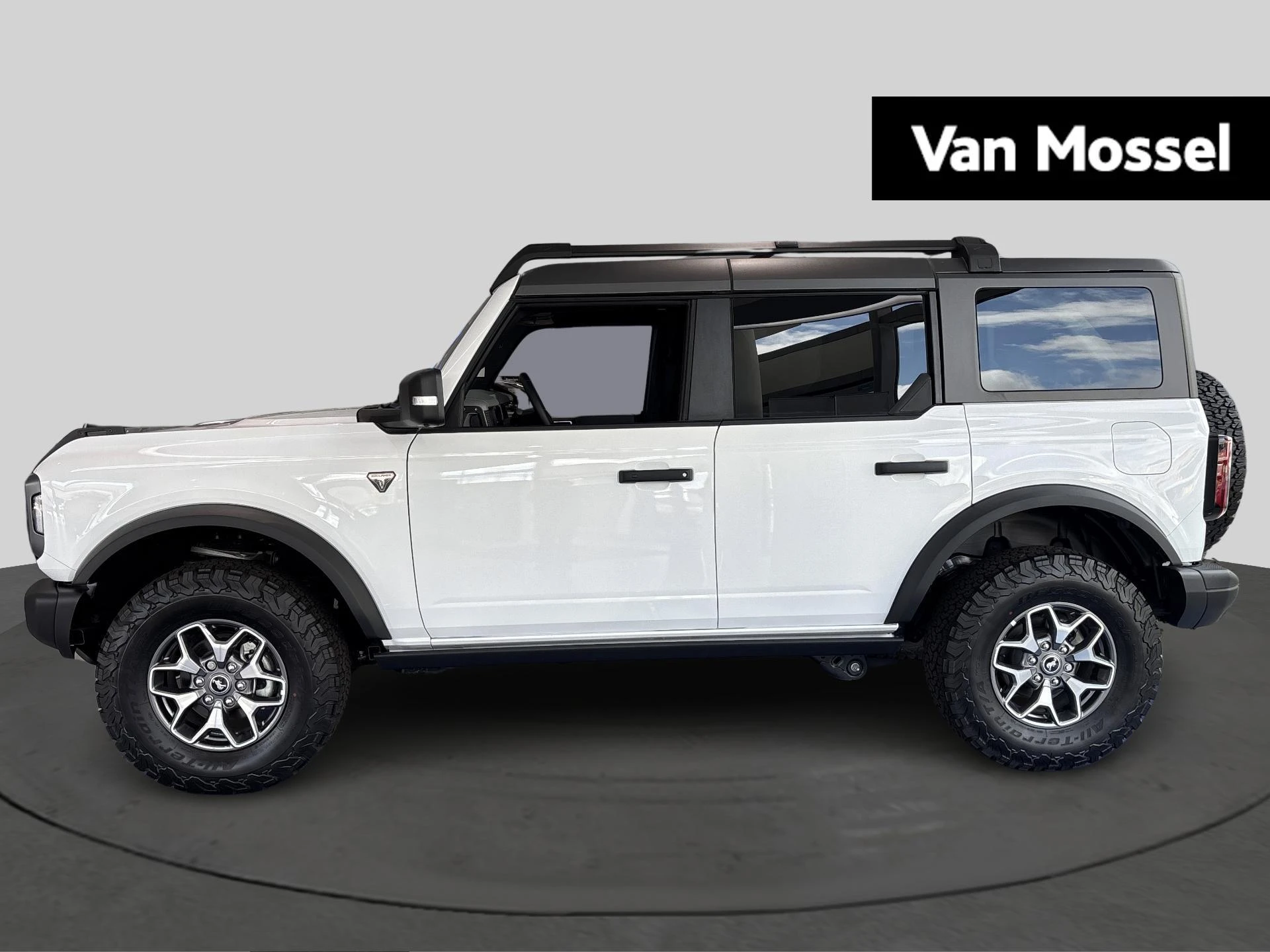 Ford-Bronco-image-4
