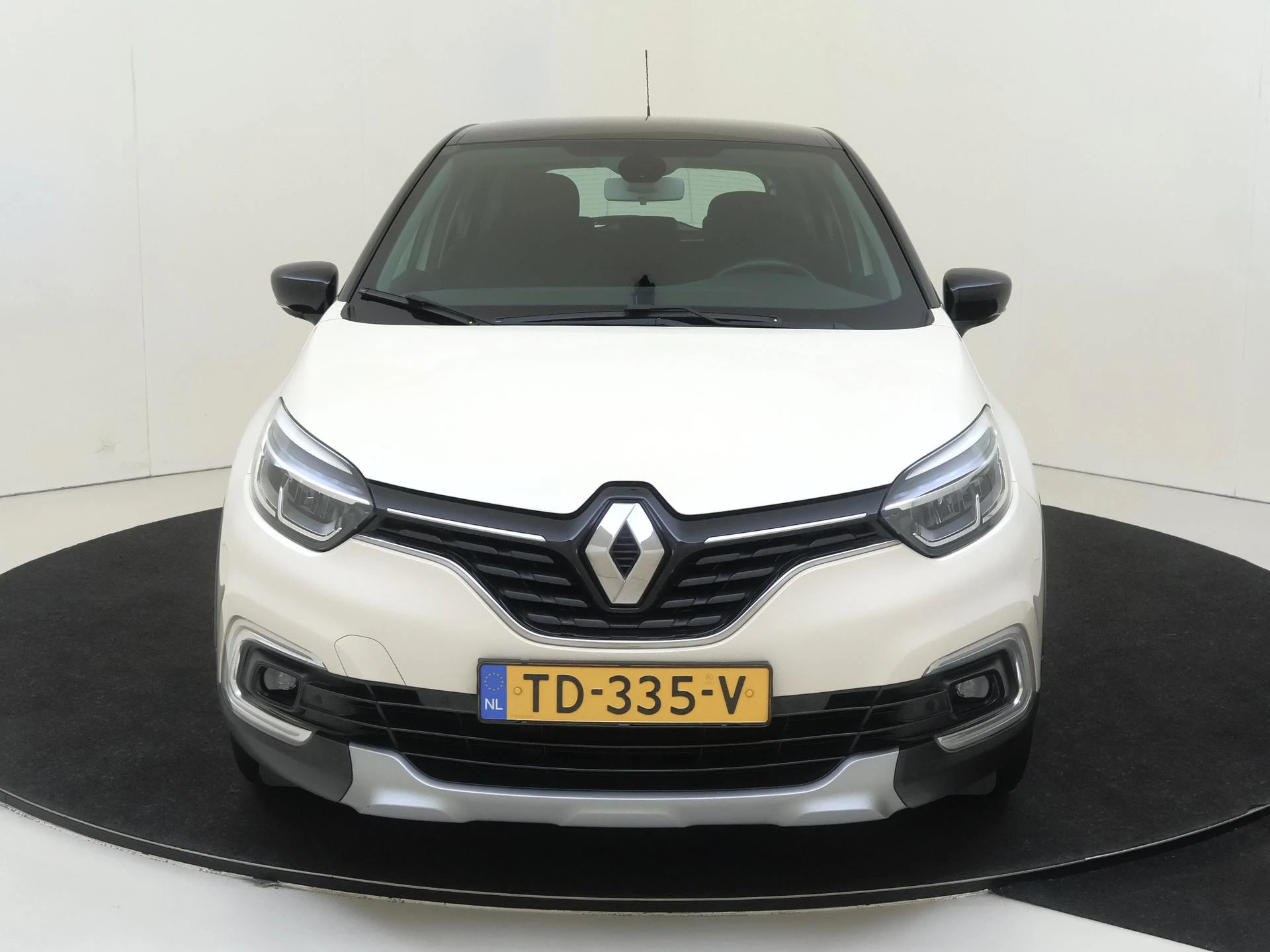 Renault-Captur-image-5