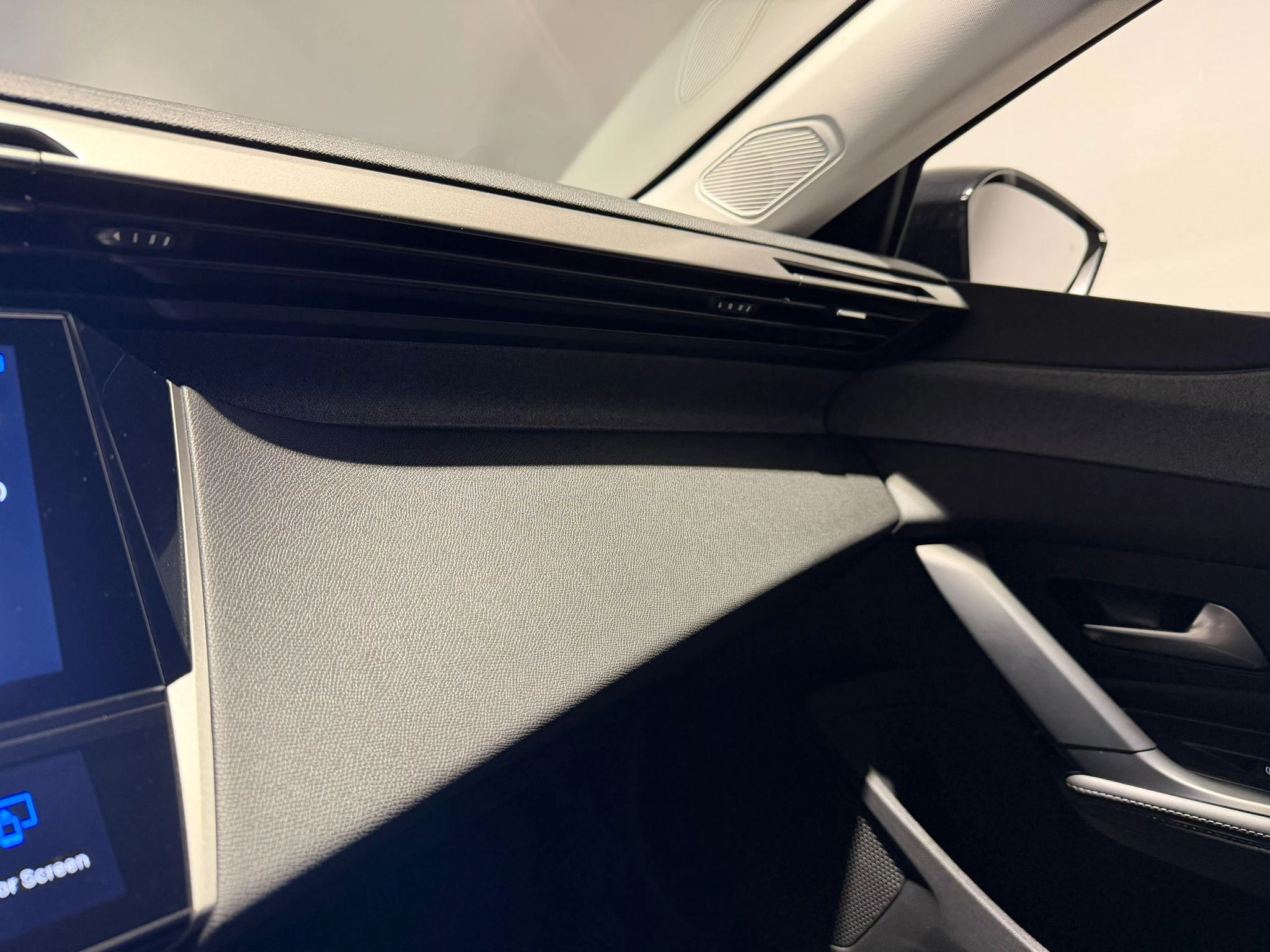 Peugeot-408-image-16