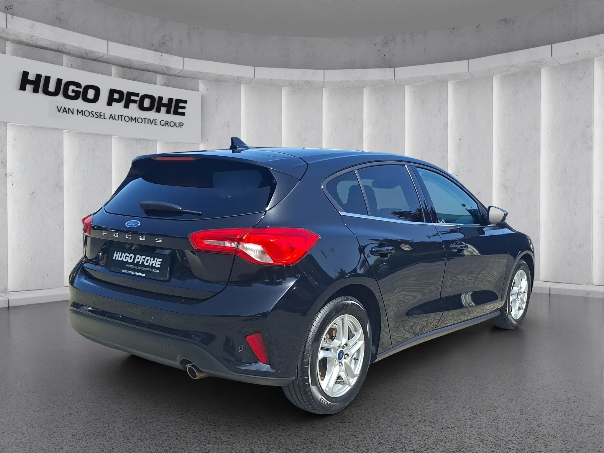 Ford Focus Cool & Connect 1.5 EB Aut. | LED | AHK | Pano | RFK | SHZ | Navi