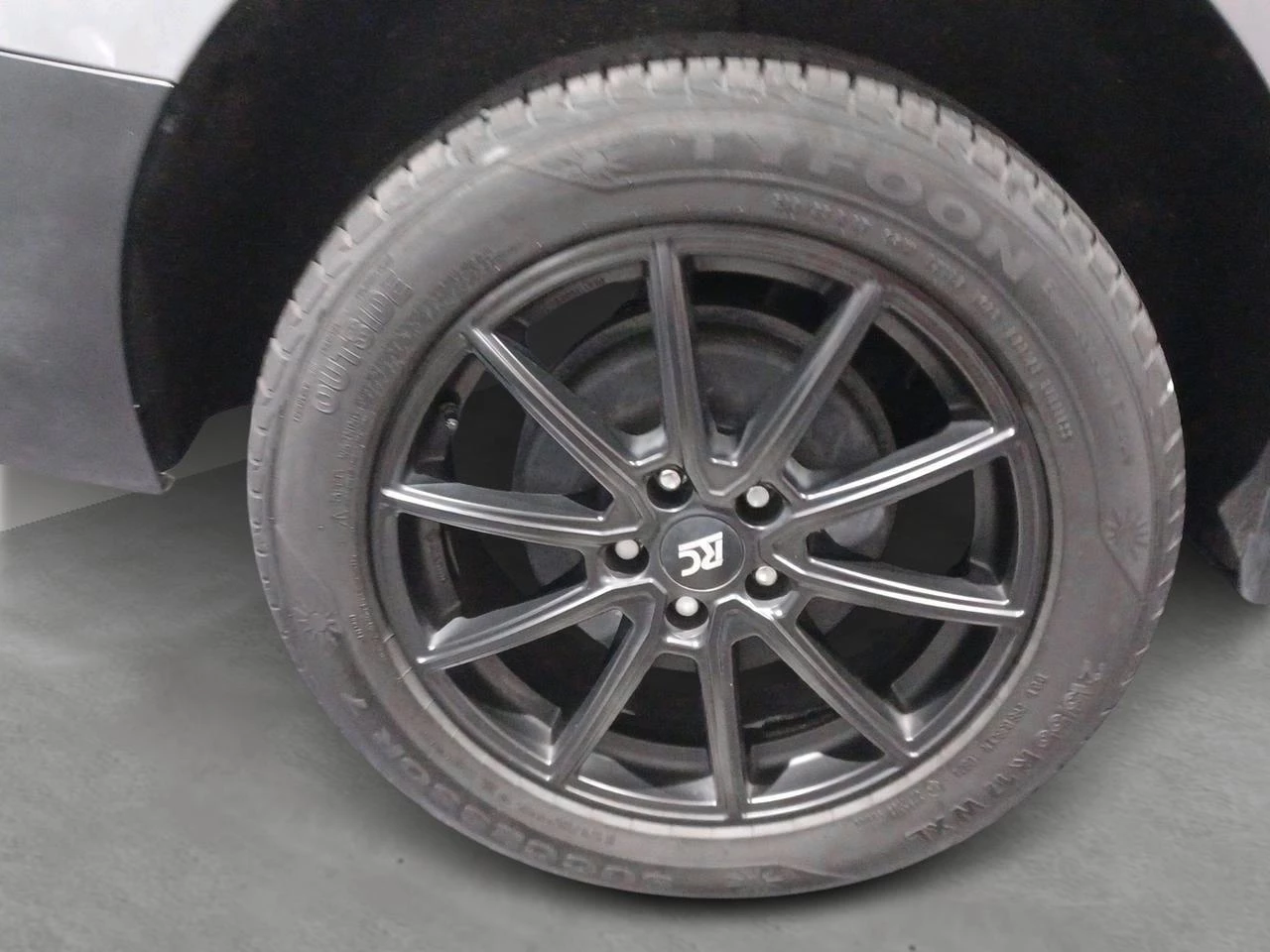 Ford-Transit Courier-image-6