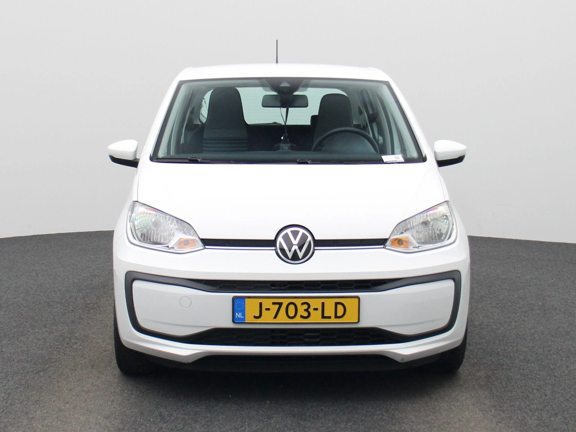Volkswagen-up!-image-2