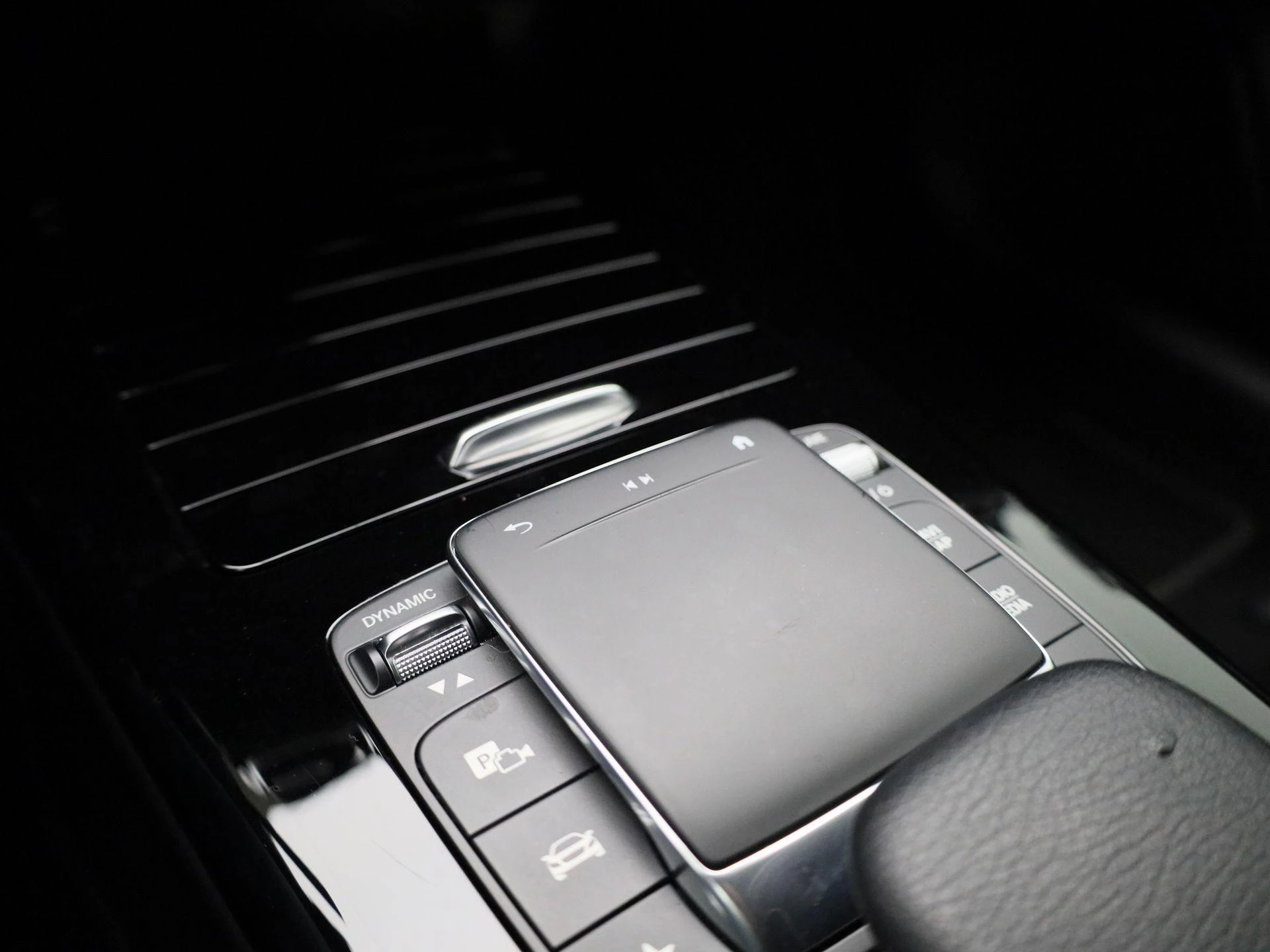 Mercedes-Benz A-Klasse 250 e Business Line