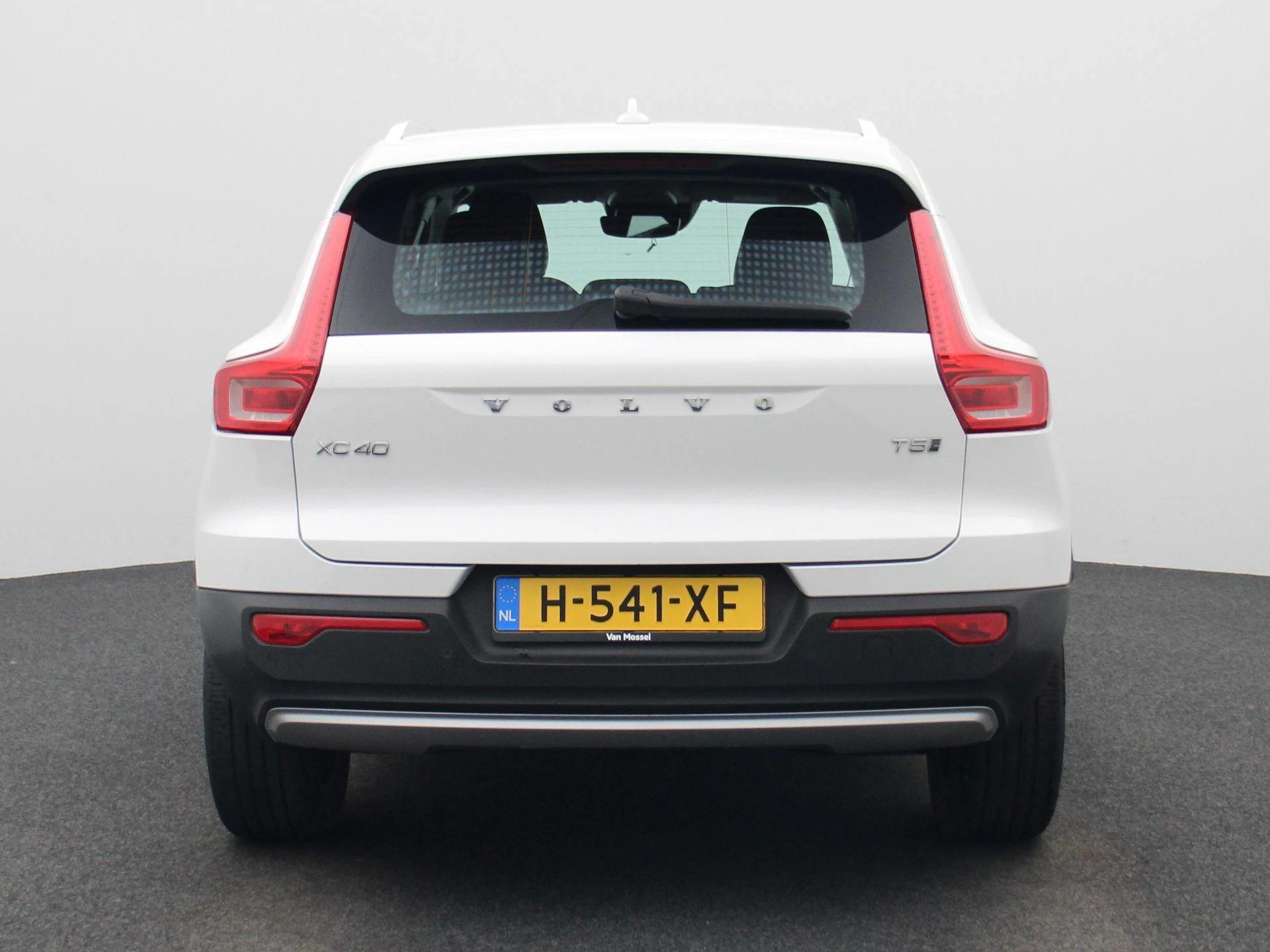 Volvo-XC40-image-6