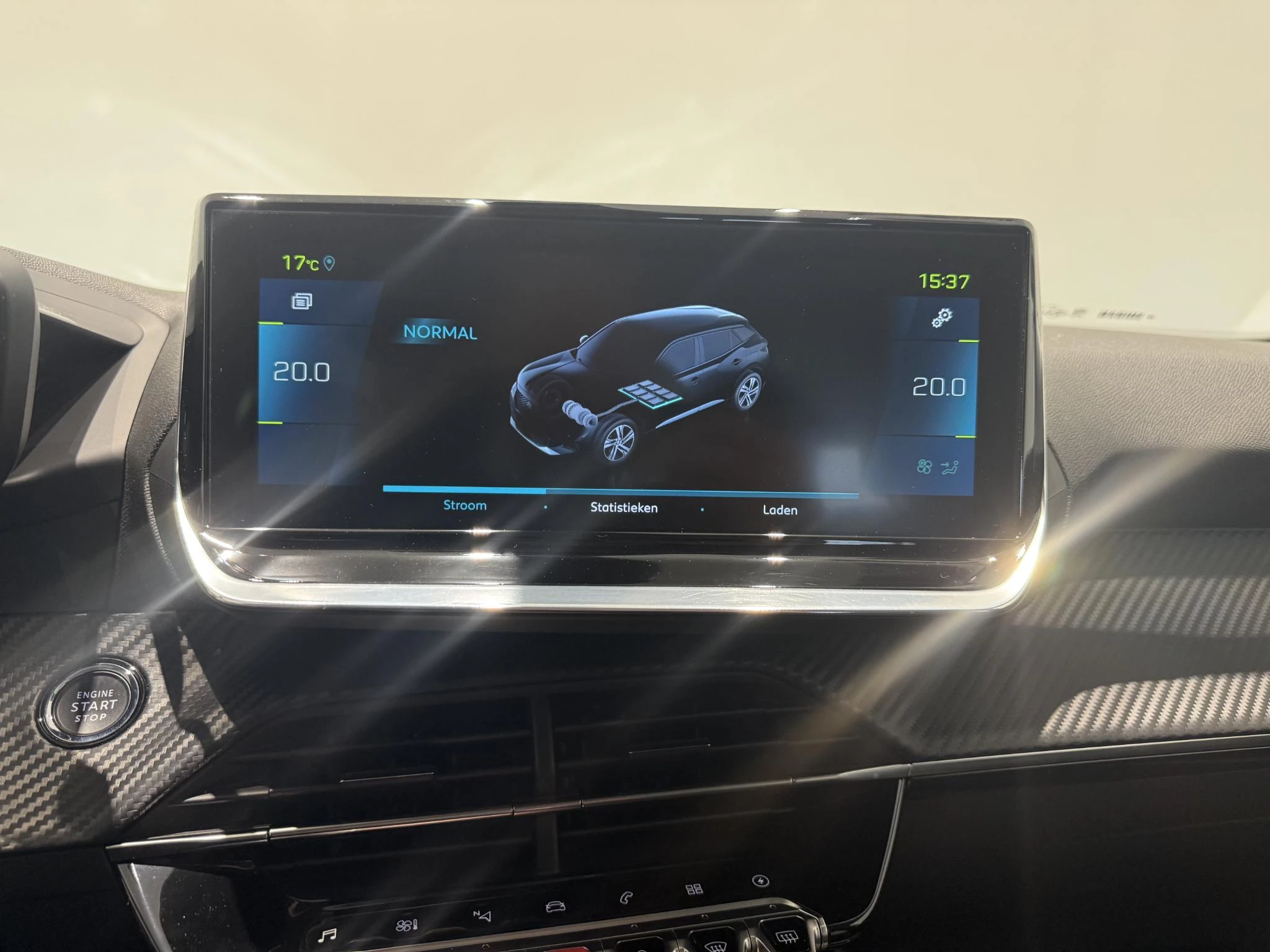 Peugeot-e-2008-image-21