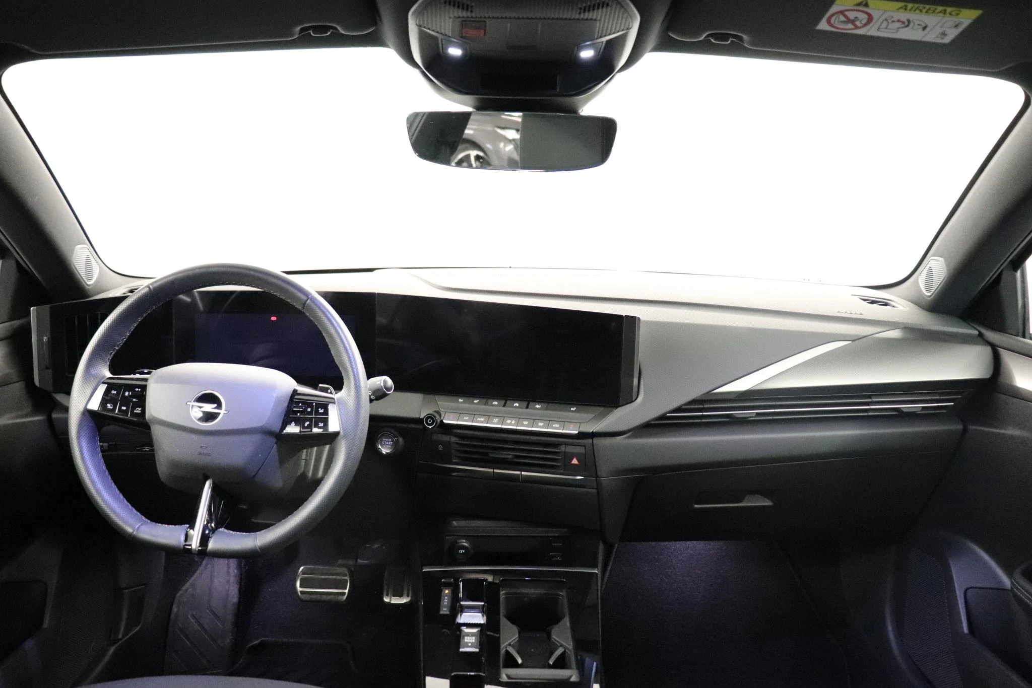 Opel-Astra-image-12