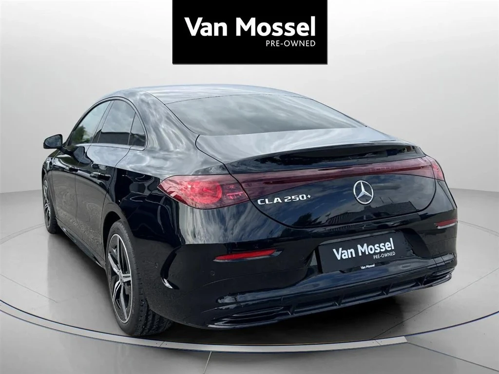 Mercedes-Benz-CLA-image-6