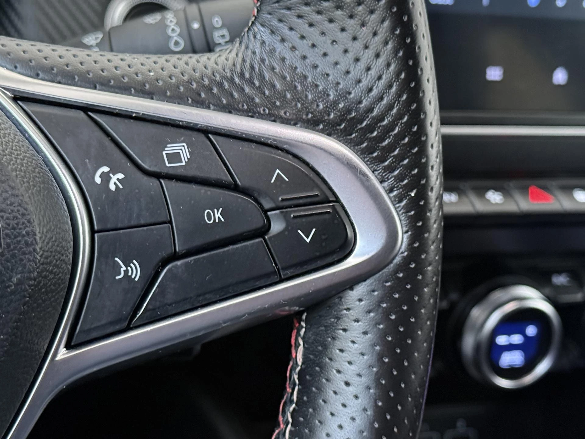 Renault-Clio-image-13