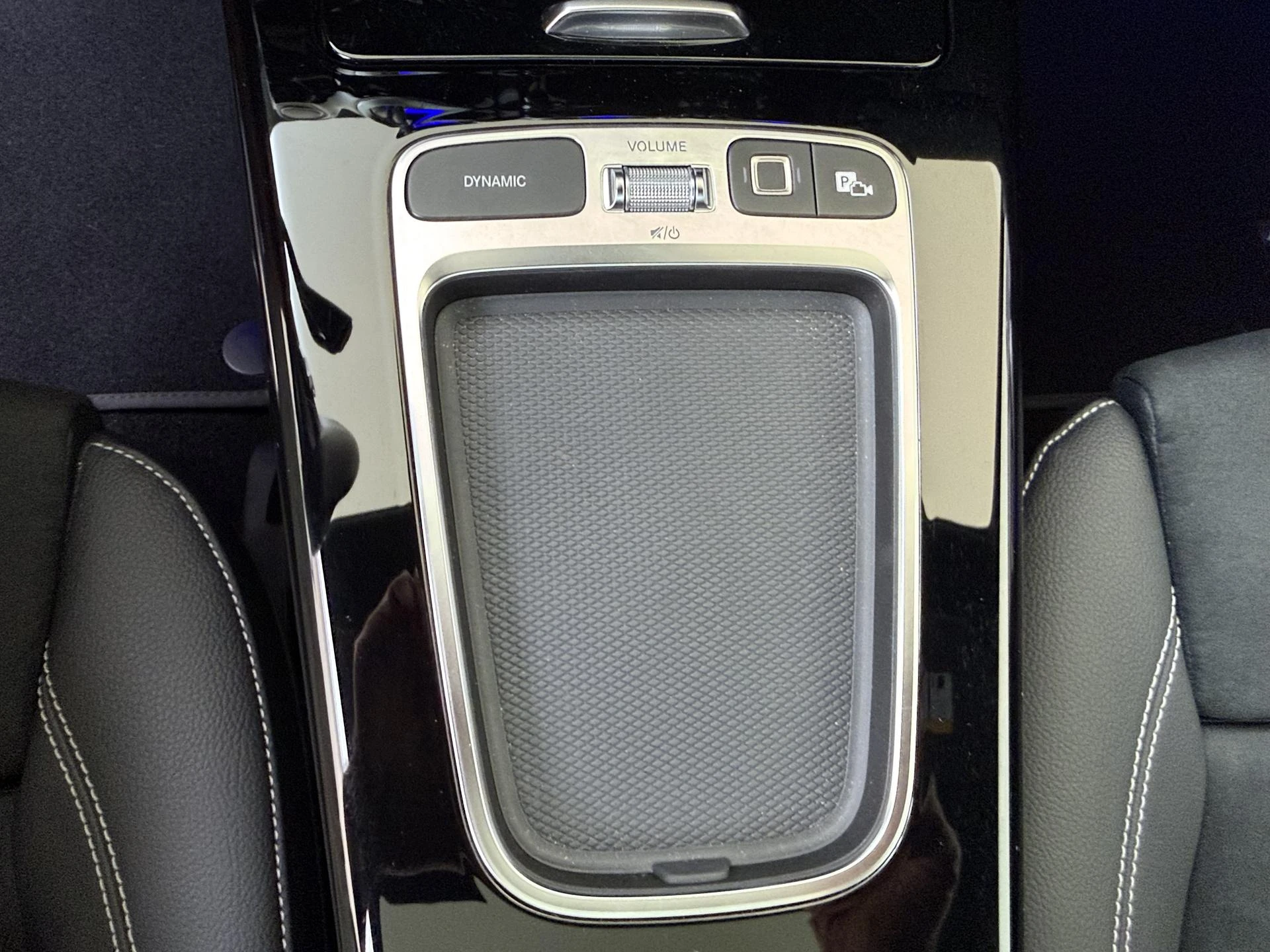 Mercedes-Benz-A-Klasse-image-20