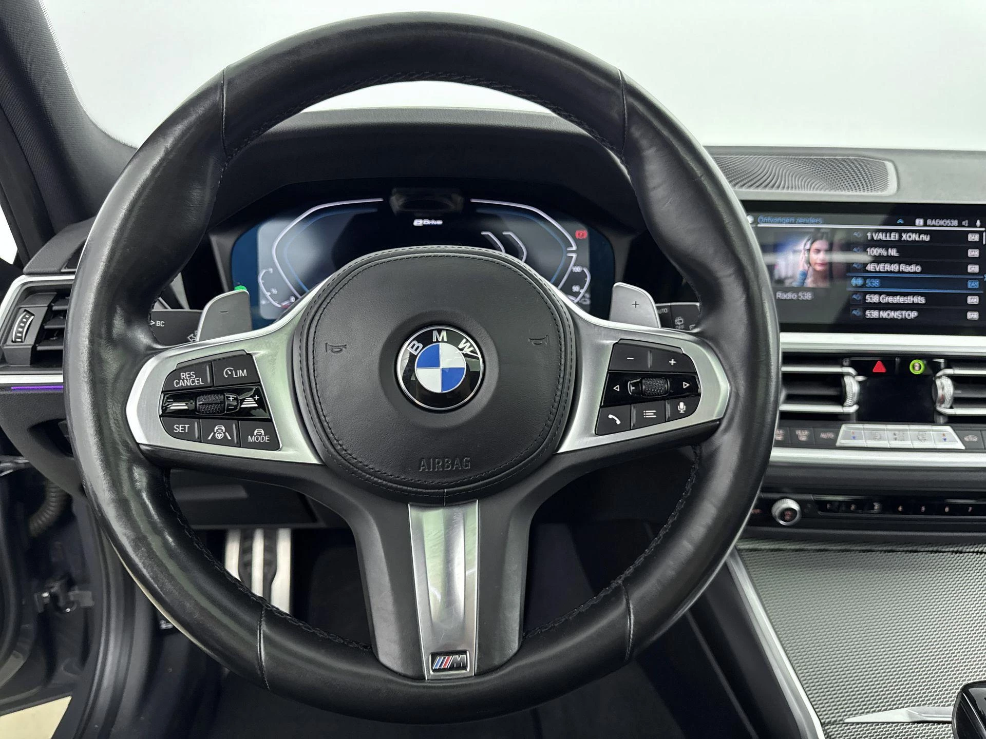 BMW-3 Serie-image-24