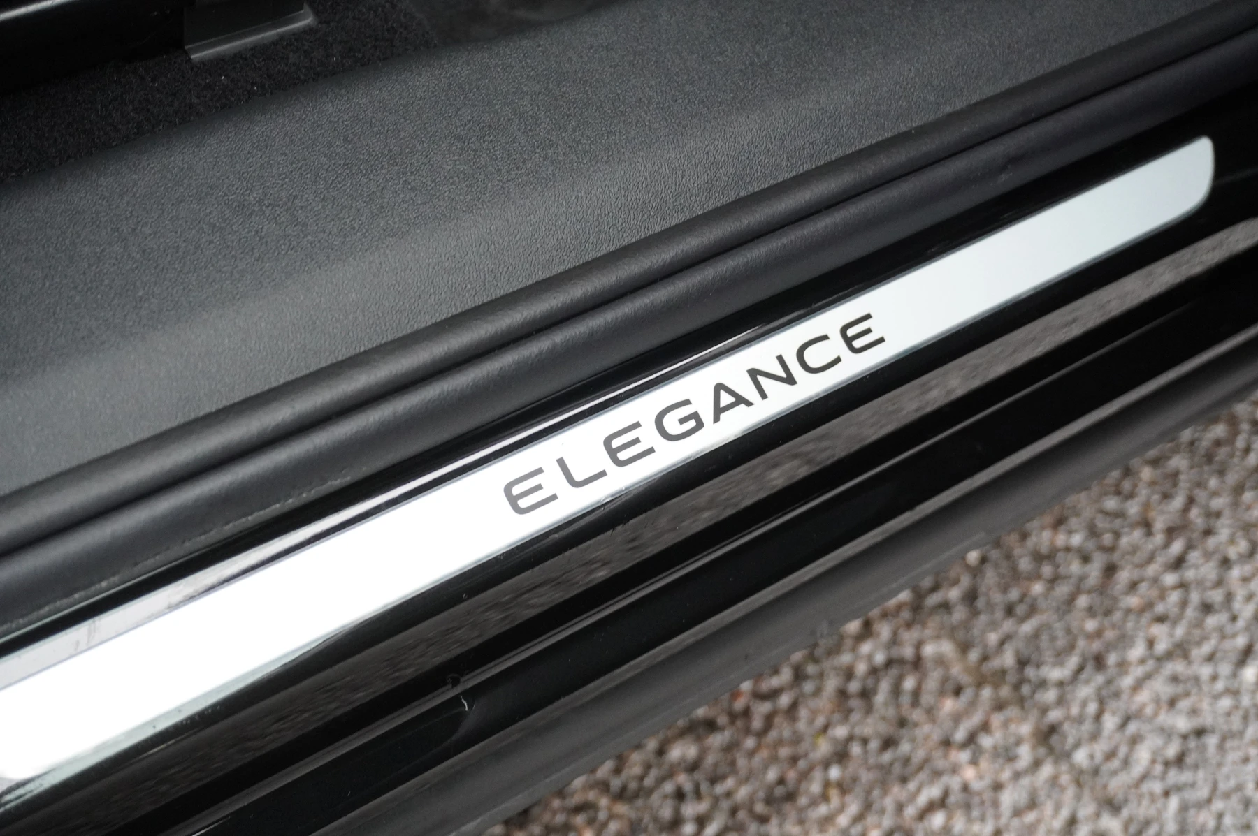 Volkswagen-Tiguan-image-26
