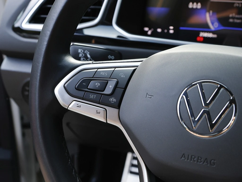 Volkswagen-T-Roc-image-14