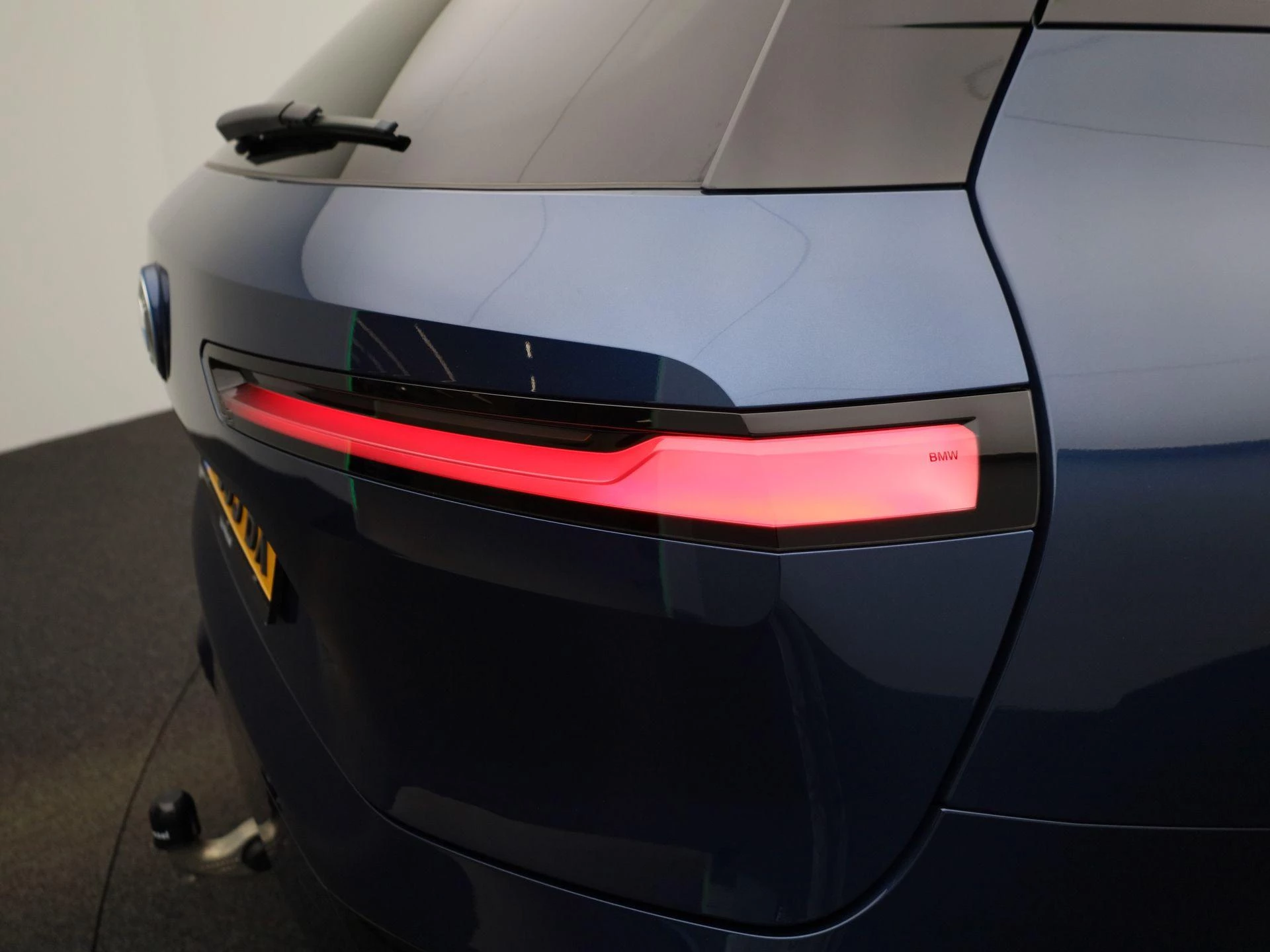 BMW-iX-image-35