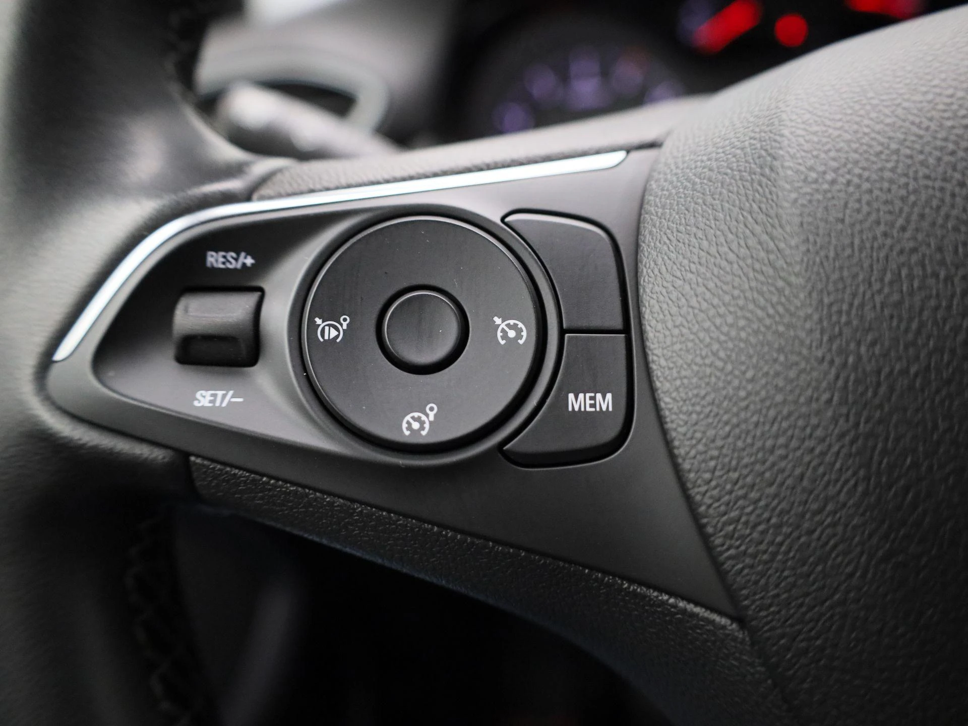 Opel-Crossland-image-16