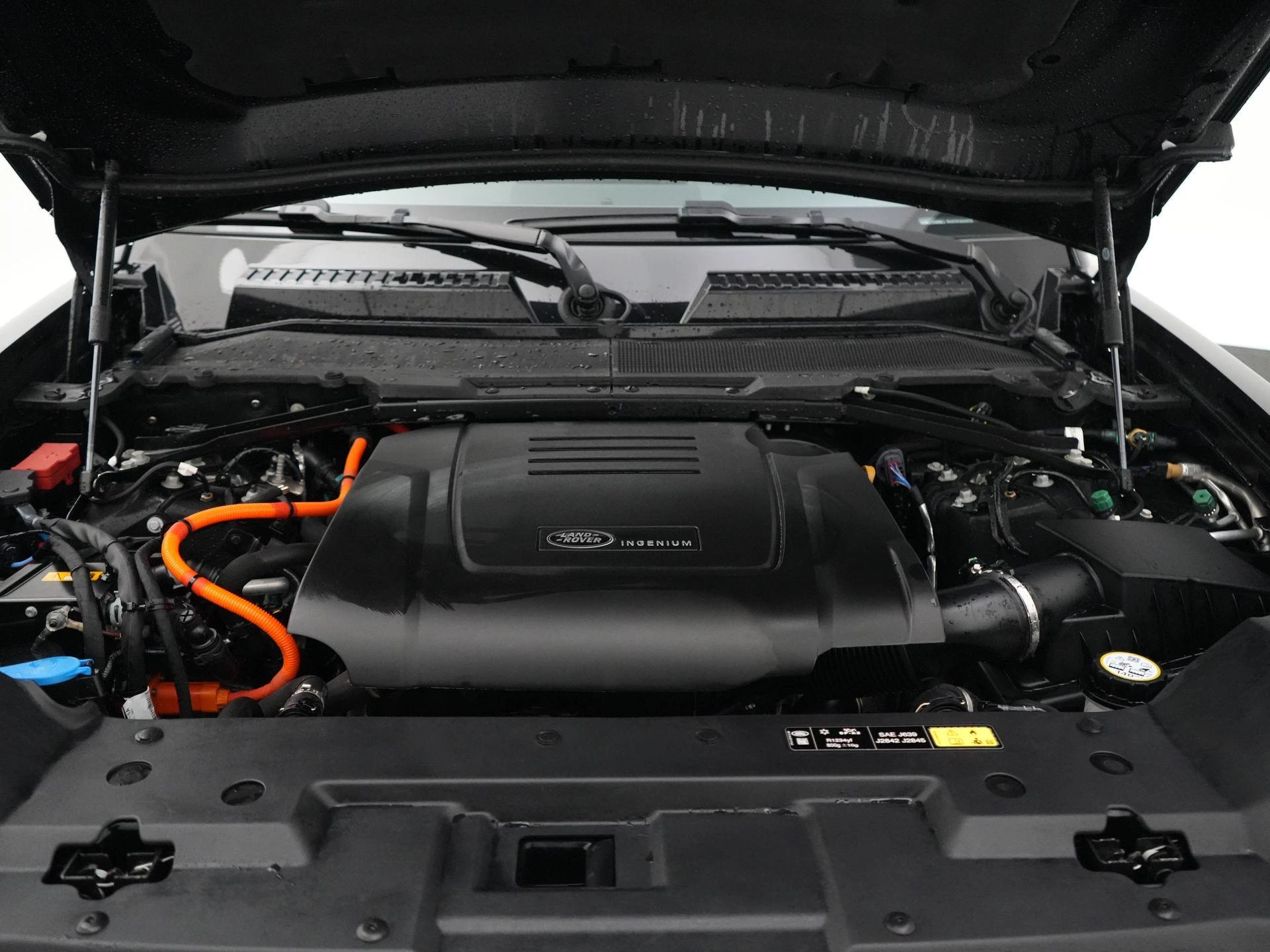 Land Rover-Defender-image-48