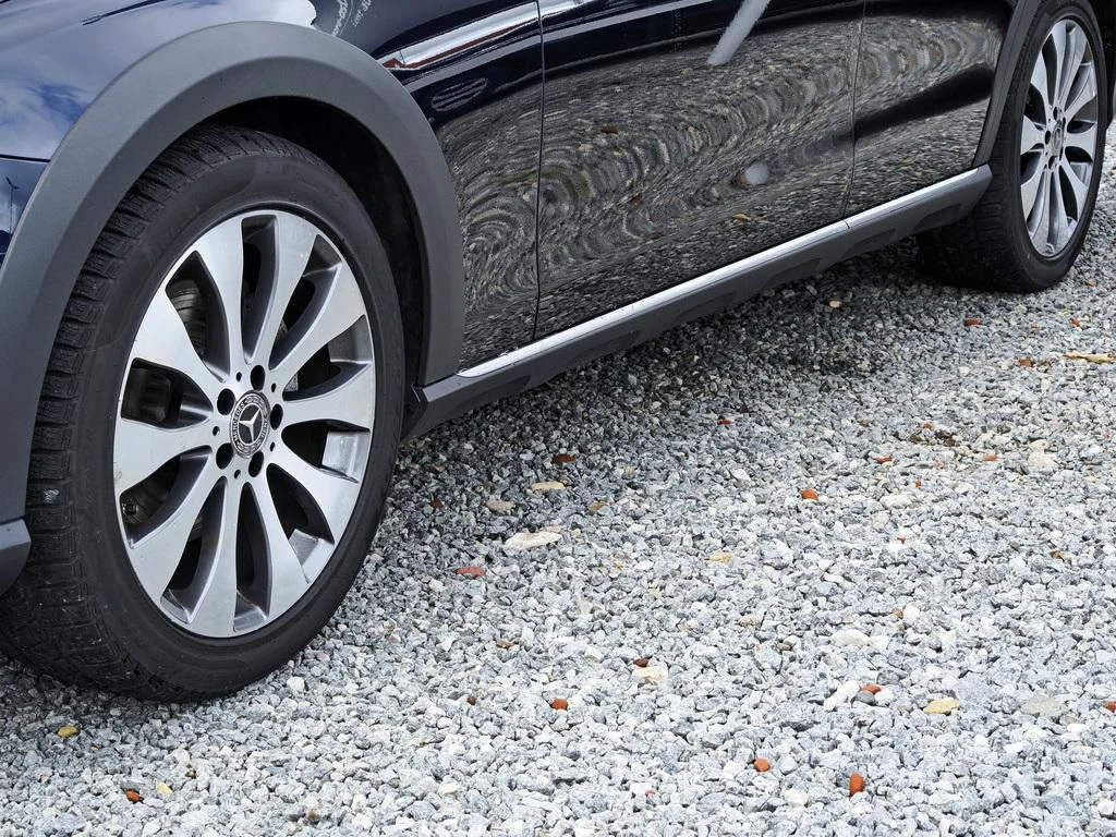 Mercedes-Benz-E-Klasse 220-image-5
