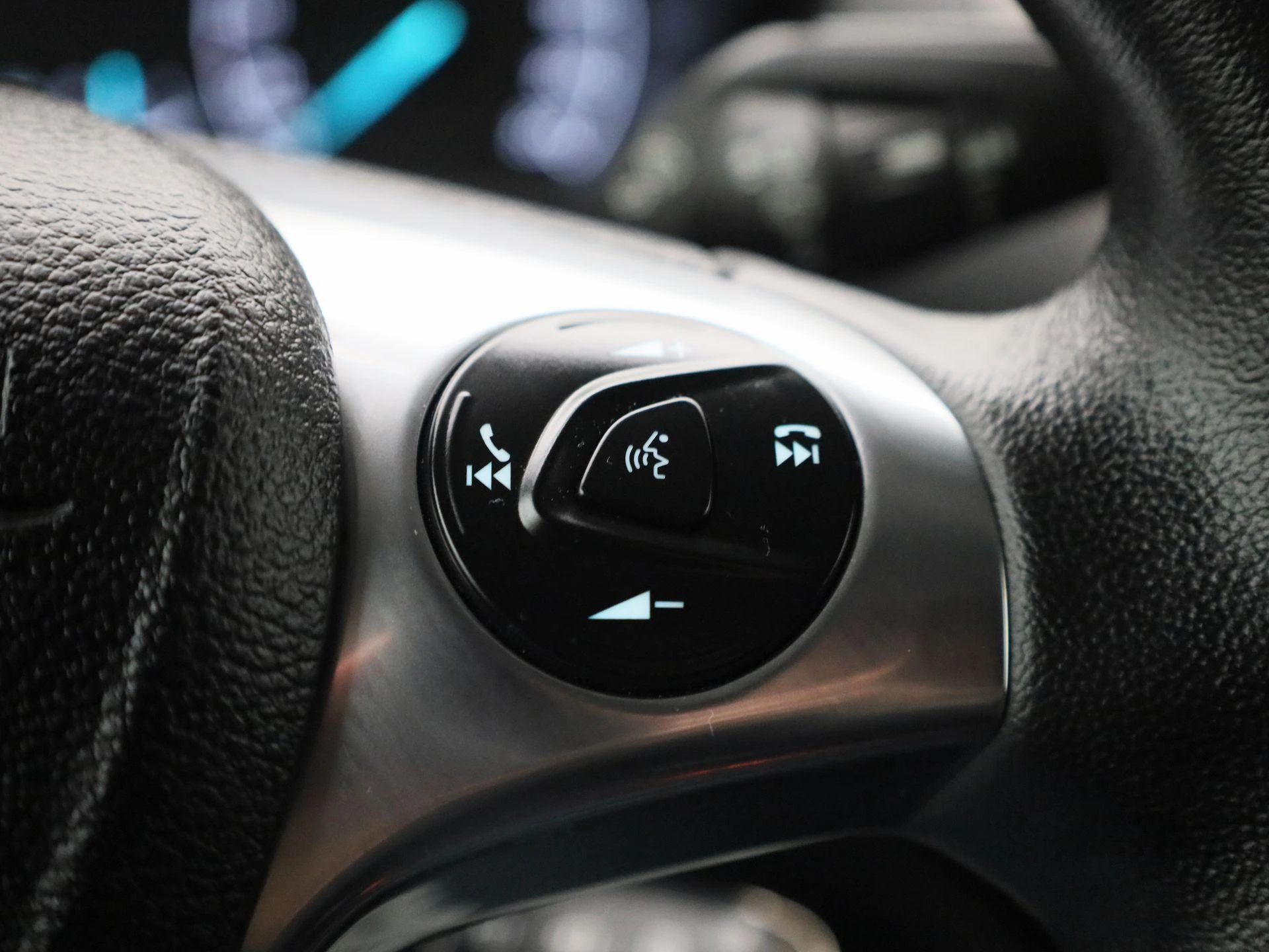 Ford-Transit Connect-image-25
