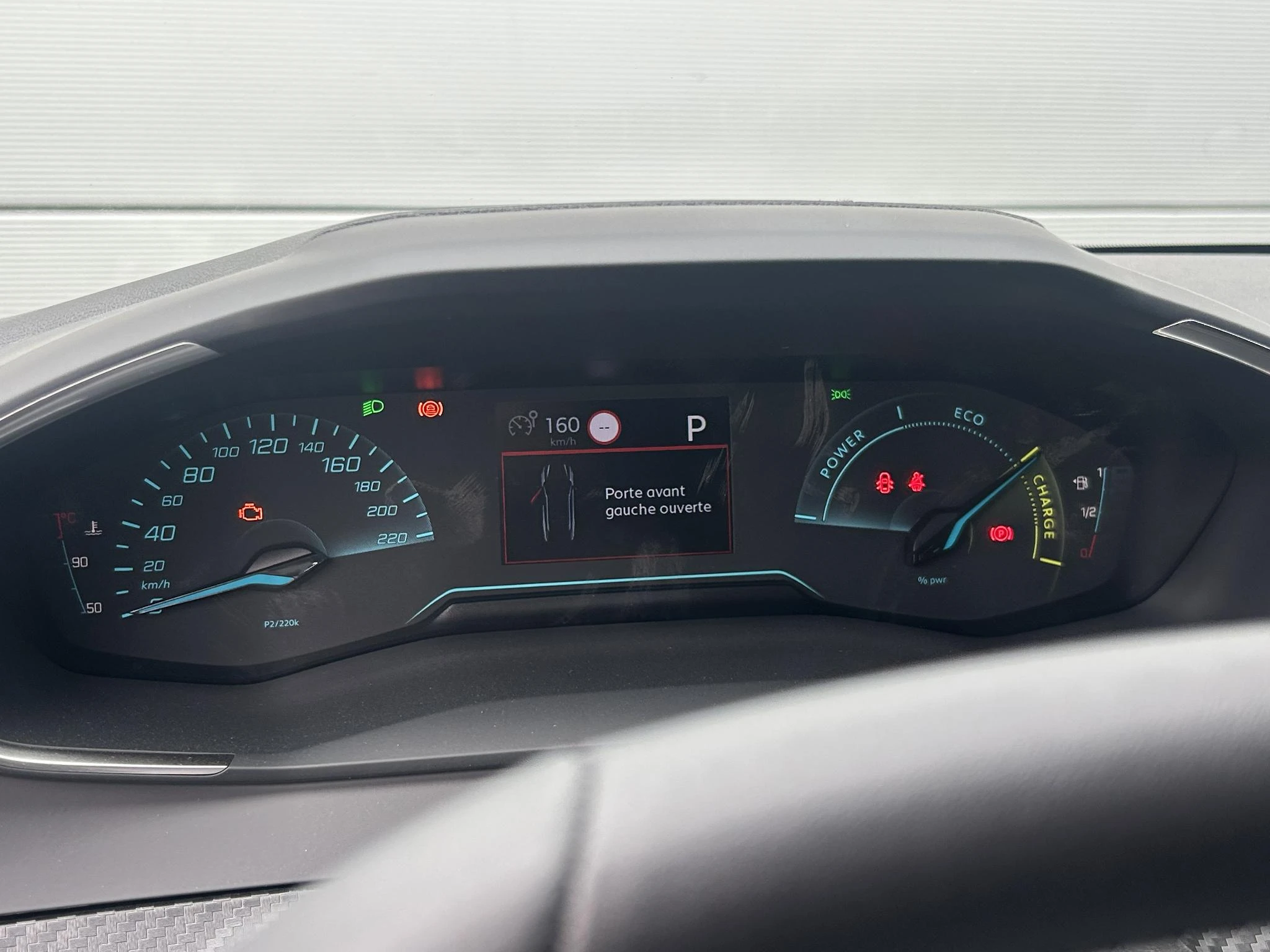 Peugeot-208-image-12
