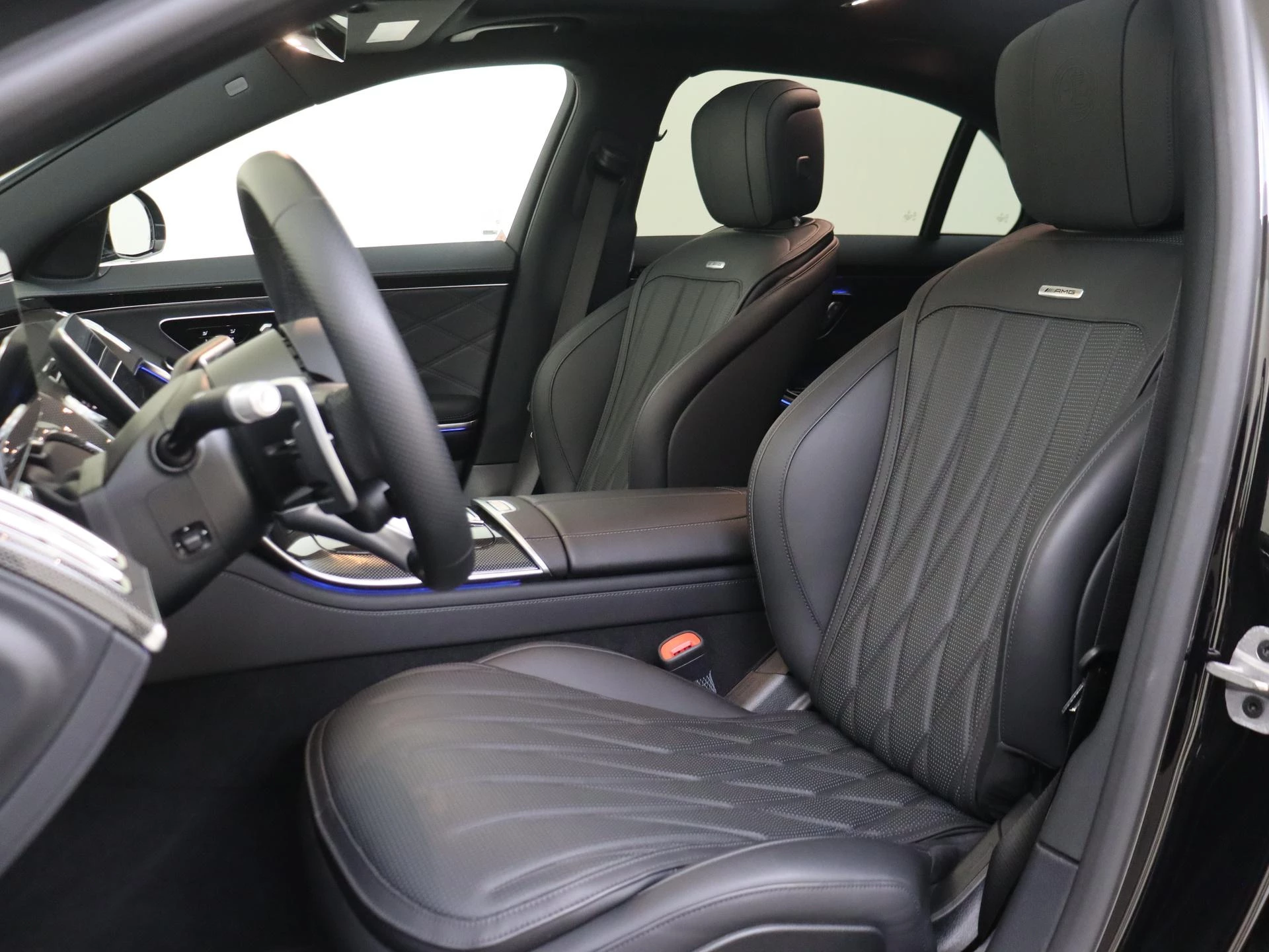 Mercedes-Benz-S-Klasse-image-13