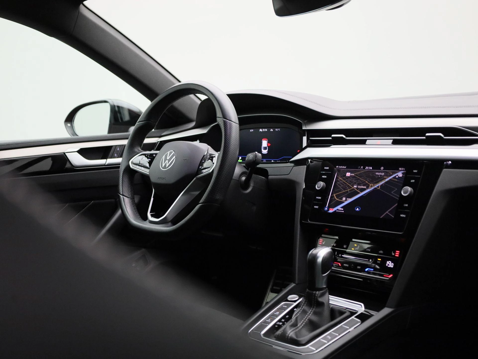 Volkswagen-Arteon-image-39