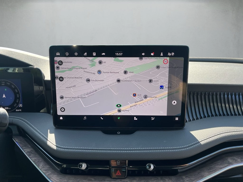 Škoda Superb Lim. 2.0 TSI 4x4 DSG L&K *360°*