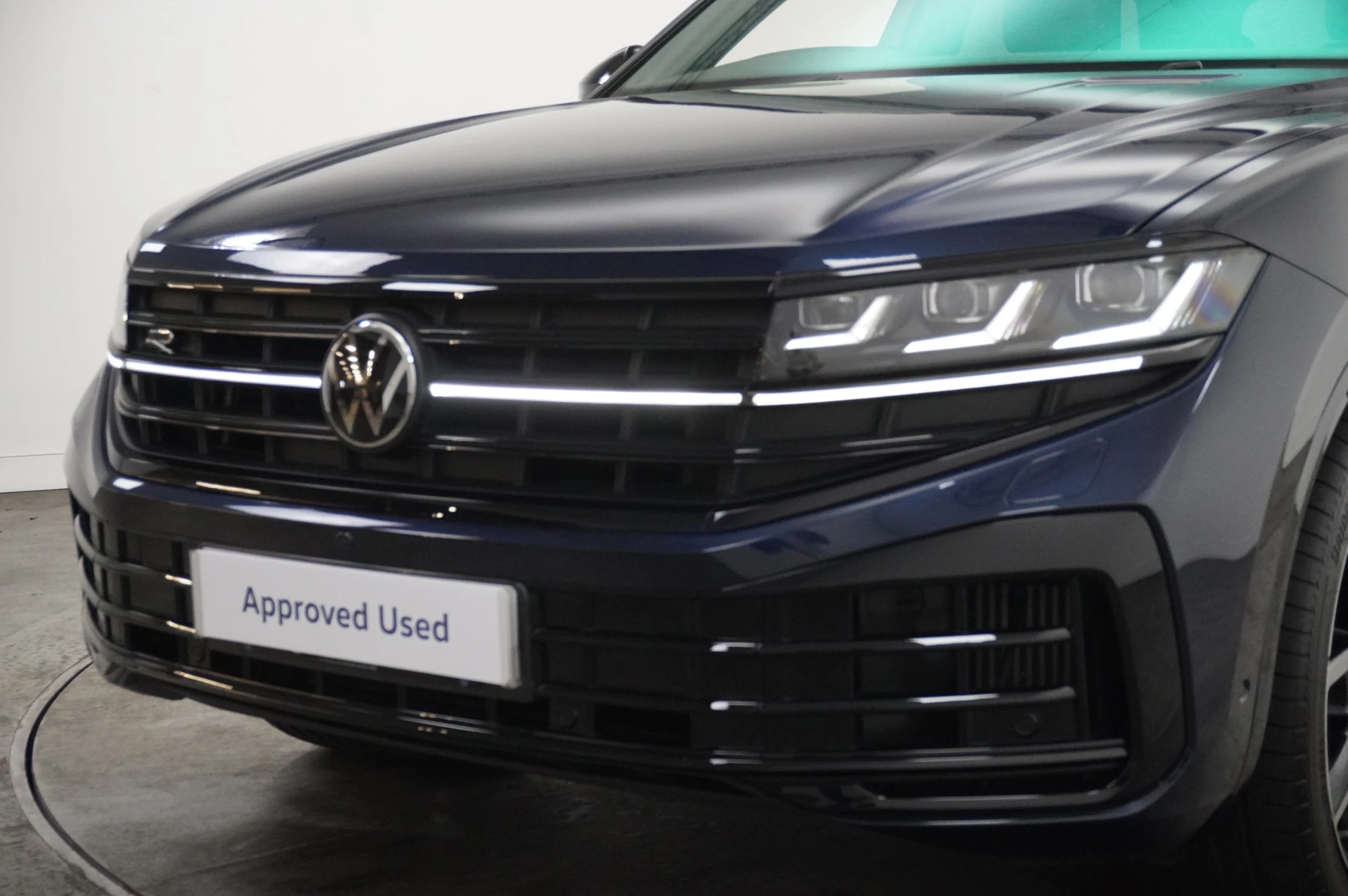 Volkswagen-Touareg-image-46