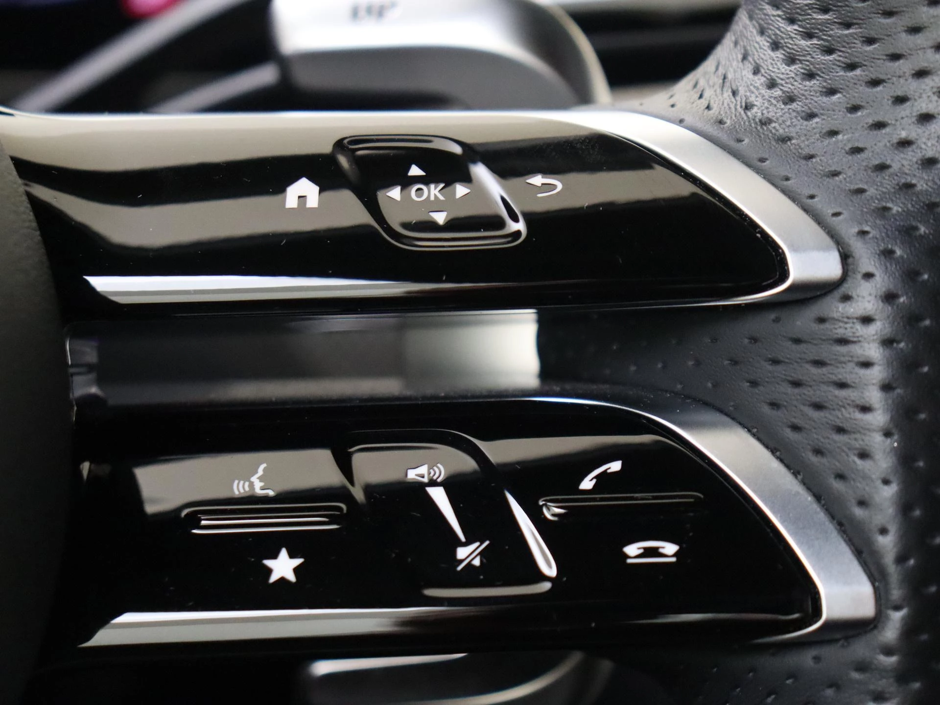 Mercedes-Benz-CLE-image-21