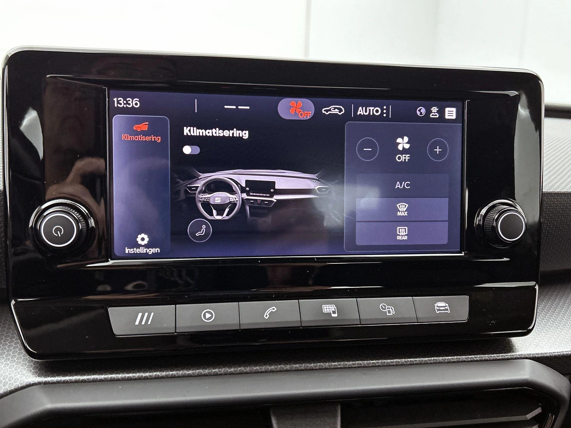 SEAT-Leon-image-23