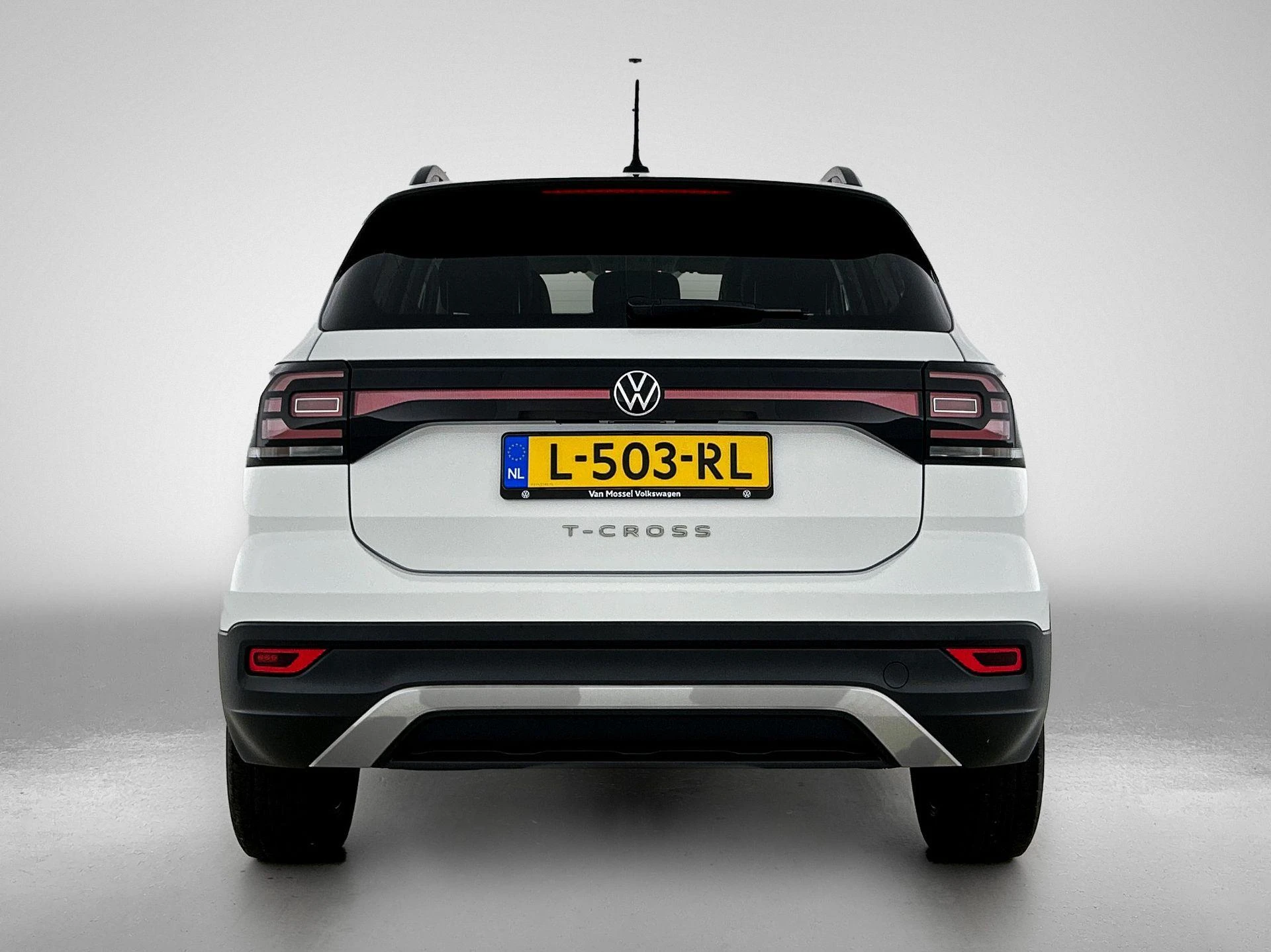 Volkswagen-T-Cross-image-2