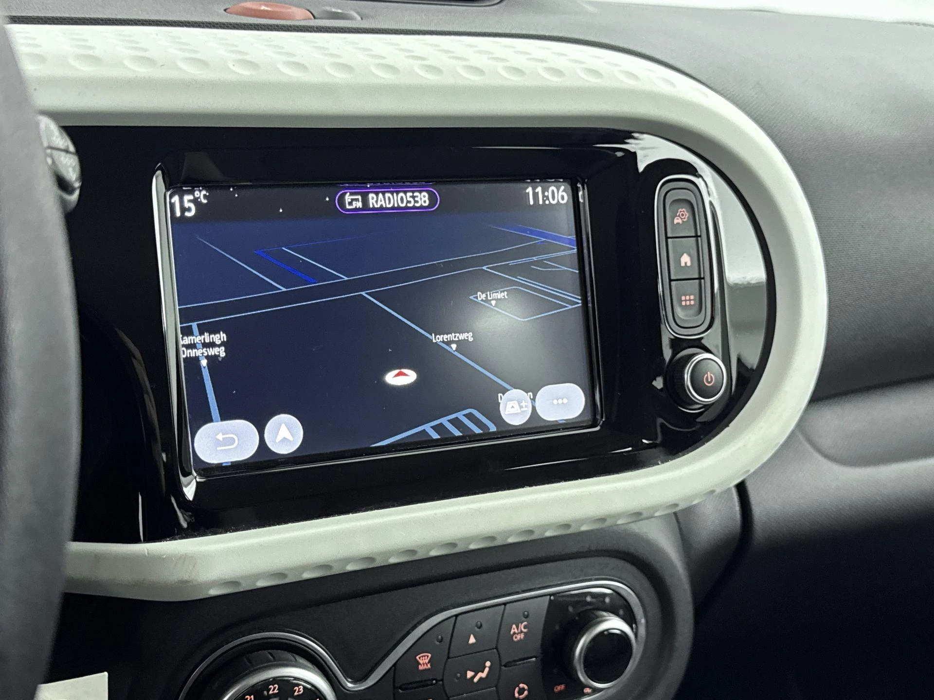 Renault-Twingo-image-9