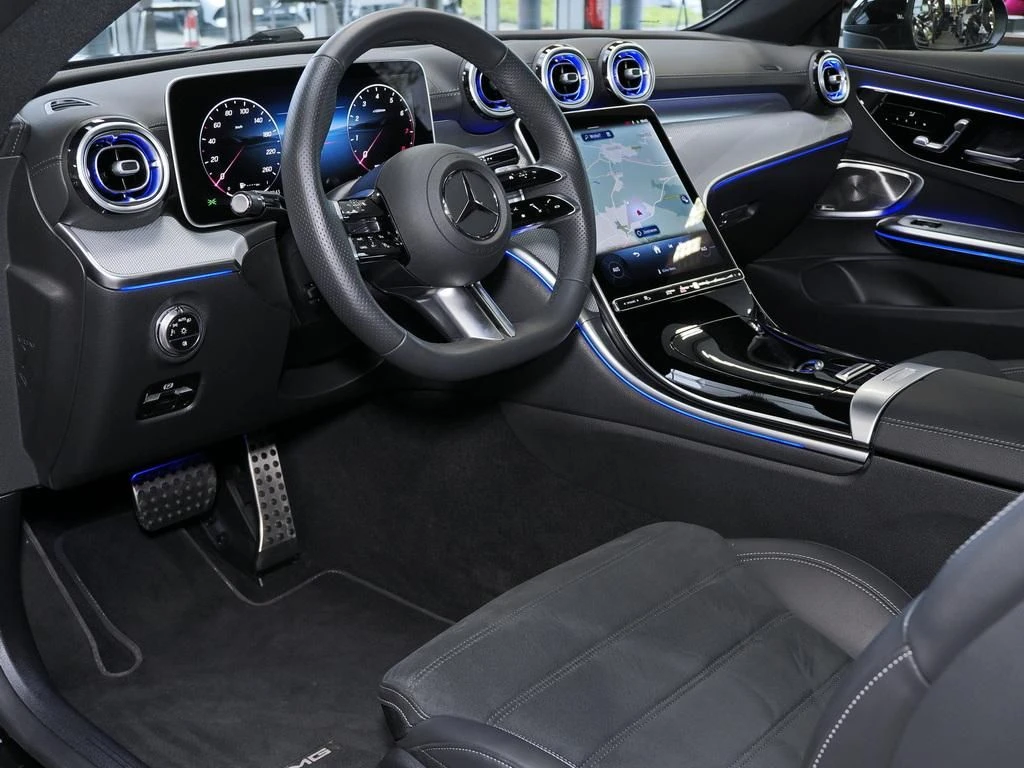 Mercedes-Benz-CLE 200-image-8