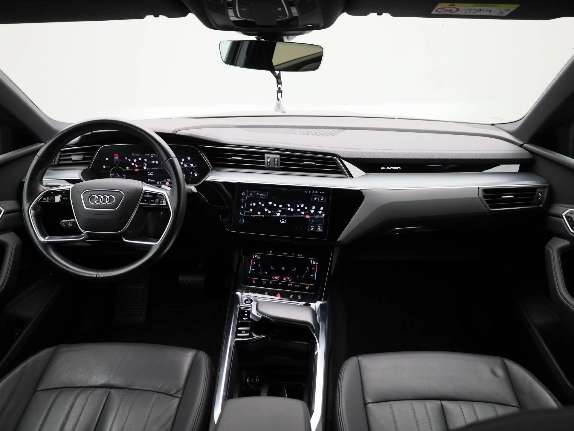 Audi-e-tron-image-42