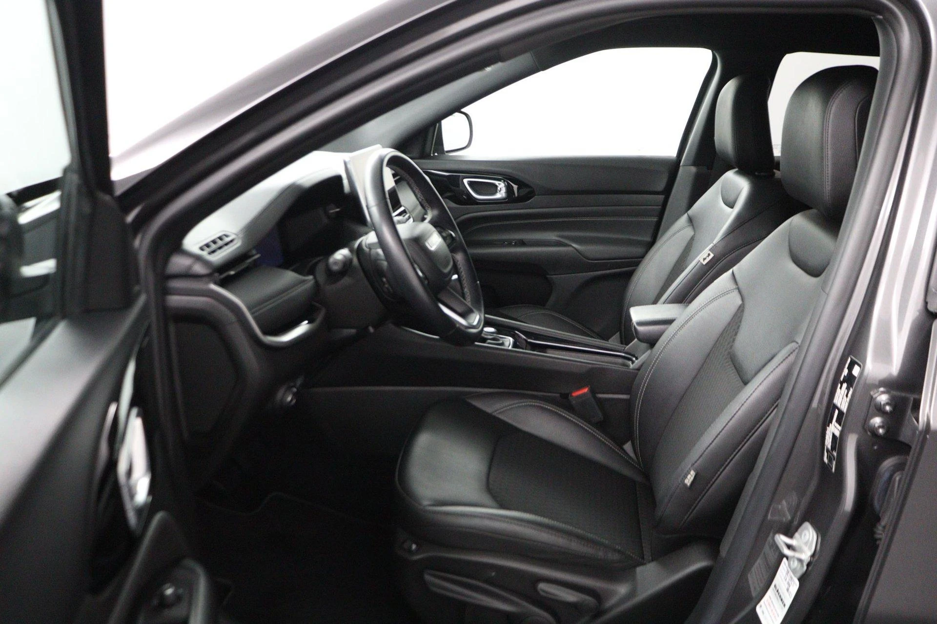 Jeep-Compass-image-14