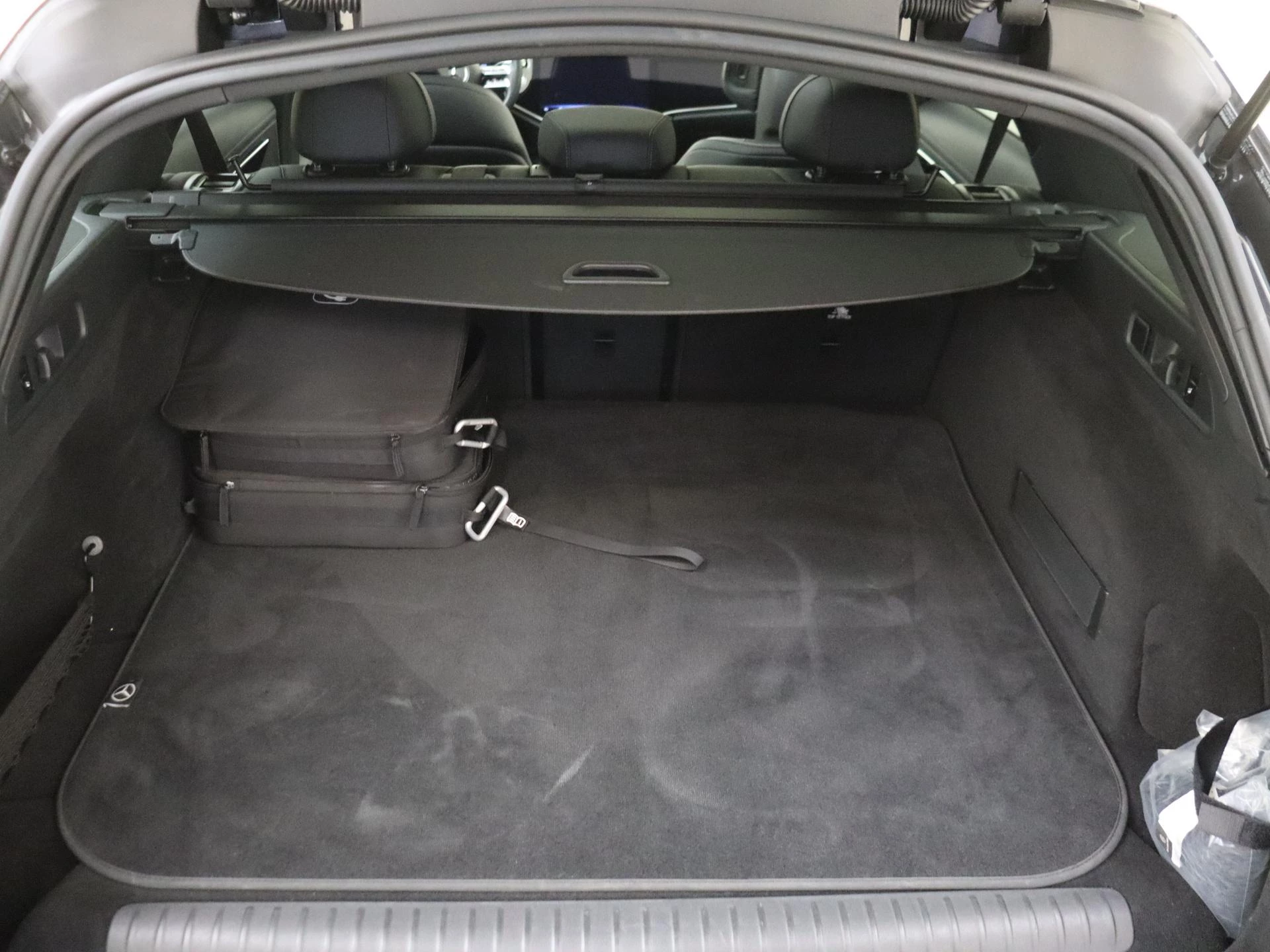 Mercedes-Benz-E-Klasse-image-33