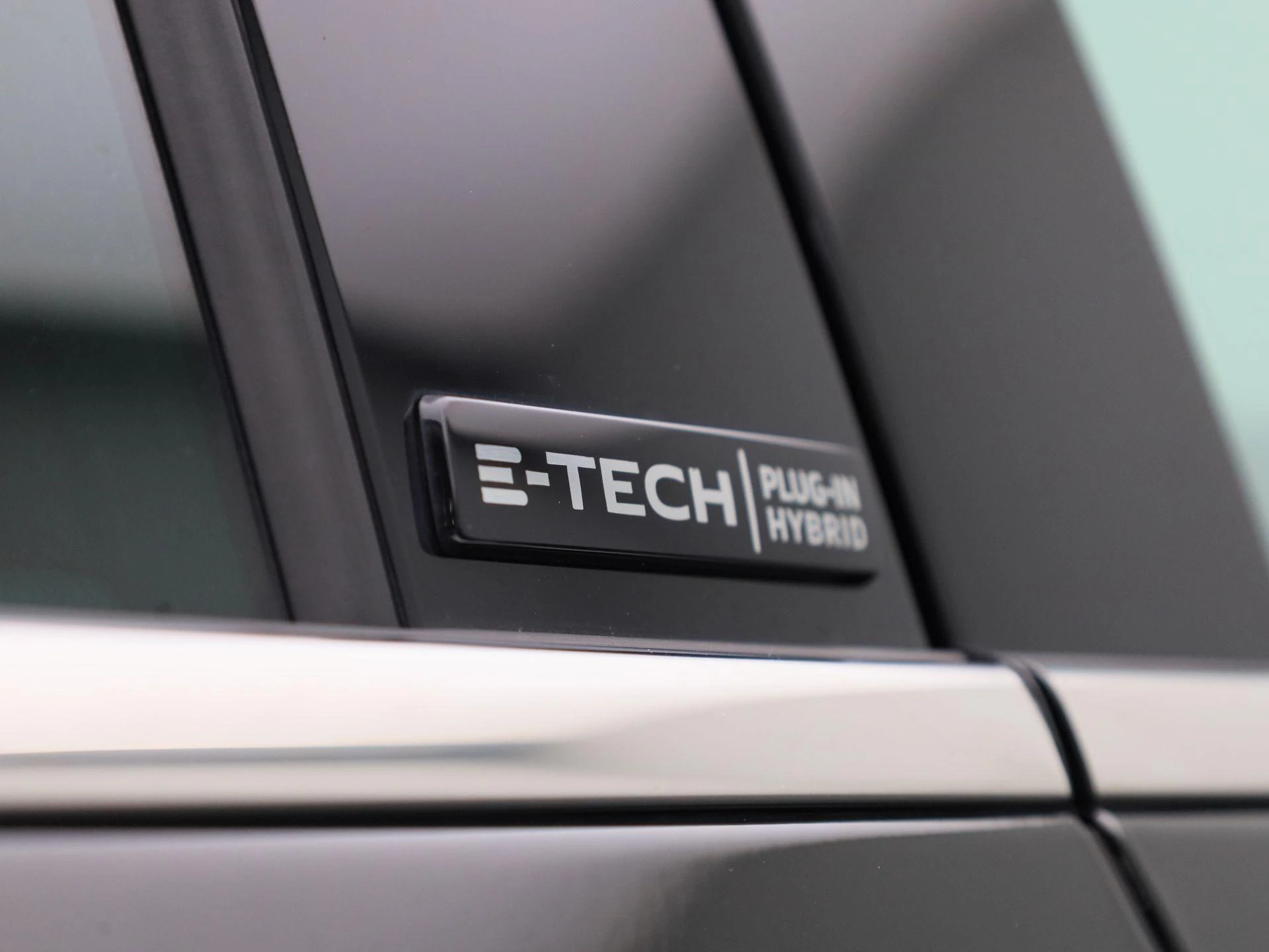 Renault-Megane E-Tech-image-36
