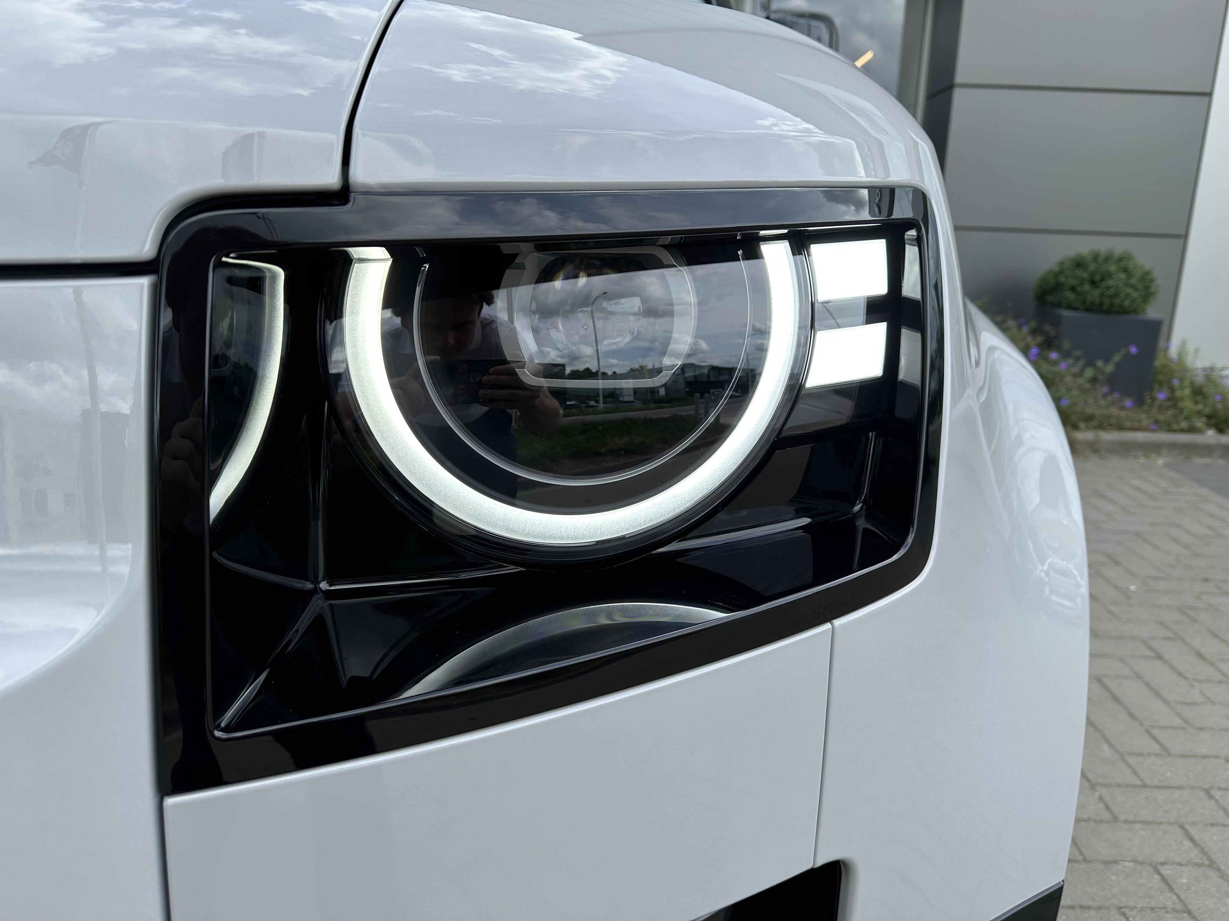 Land Rover-Defender-image-31