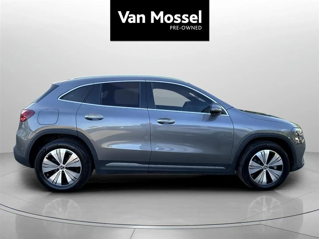Mercedes-Benz-EQA-image-3